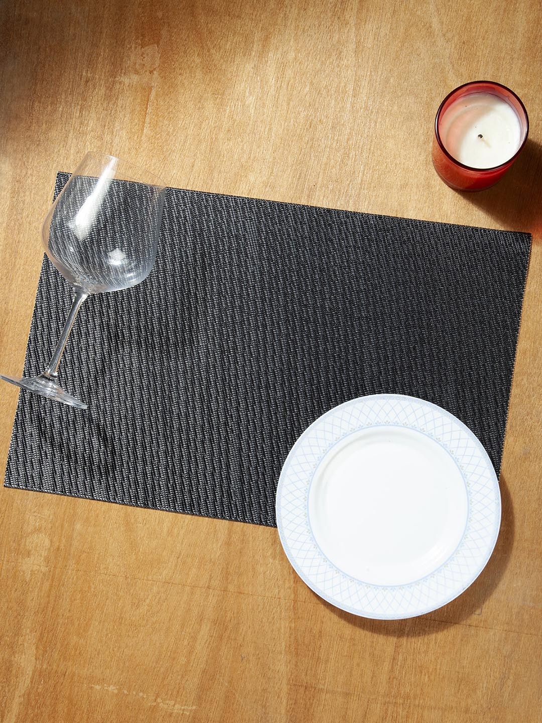 

OBSESSIONS Set Of 6 Black Solid Rectangular Table Placemats