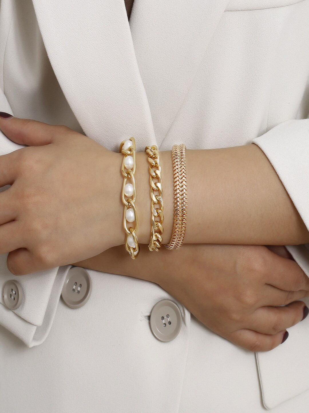 

AQUASTREET Women Set of 3 Gold-Toned & White Crystals Gold-Plated Link Bracelet
