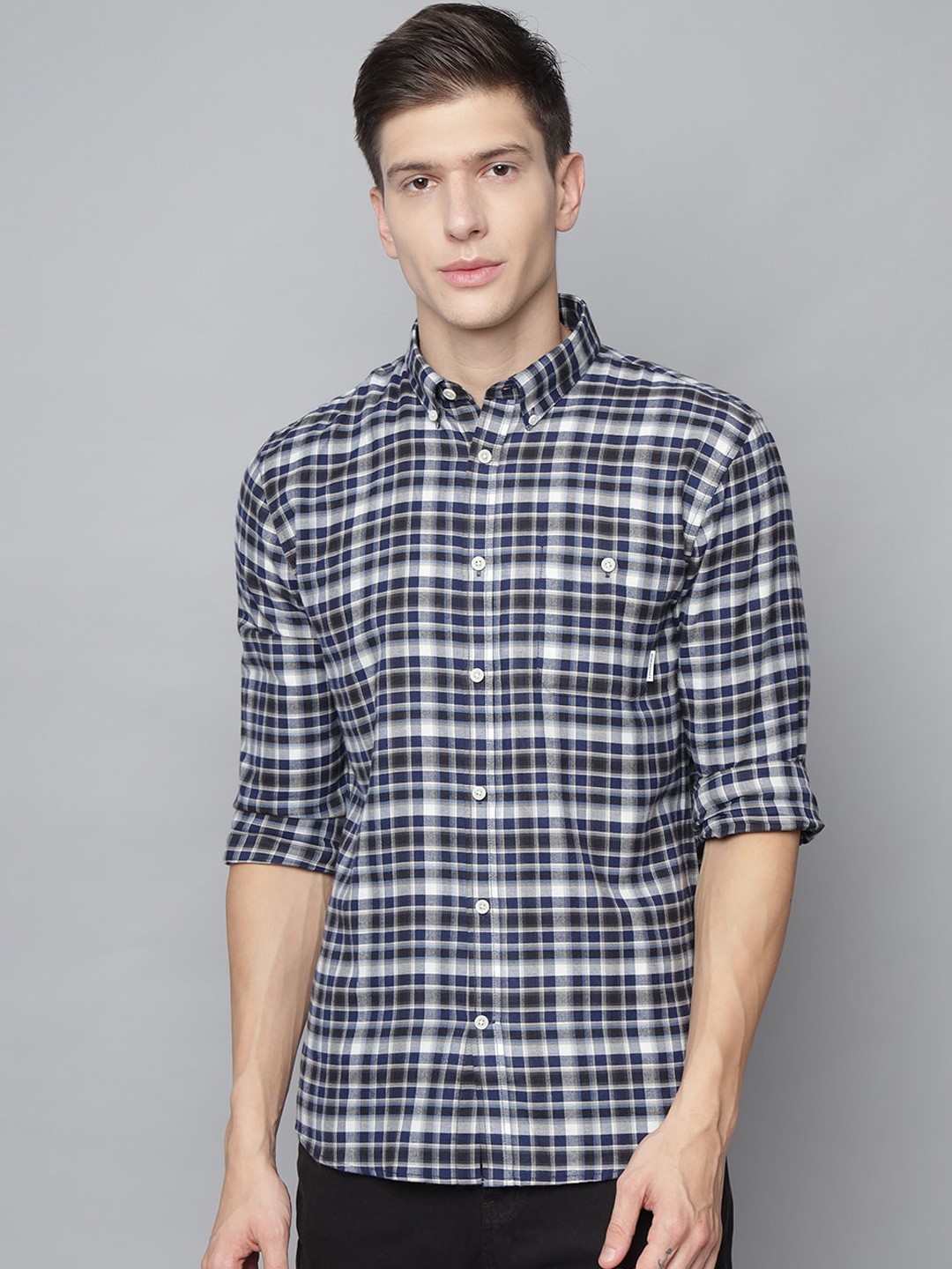 

LINDBERGH Men Blue & White Pure Cotton Slim Fit Tartan Checked Casual Shirt