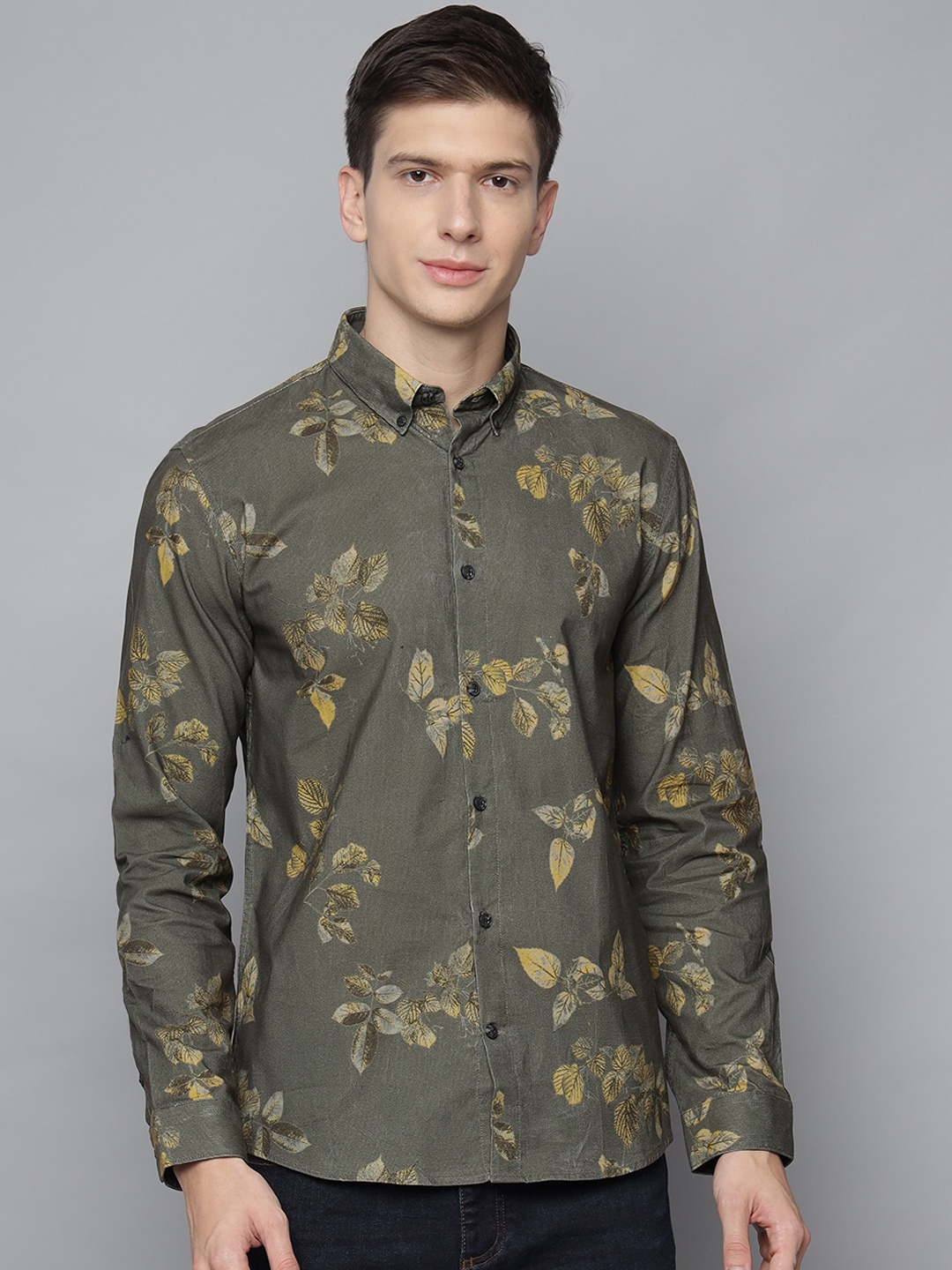 

LINDBERGH Men Olive Green Slim Fit Floral Opaque Printed Cotton Casual Shirt