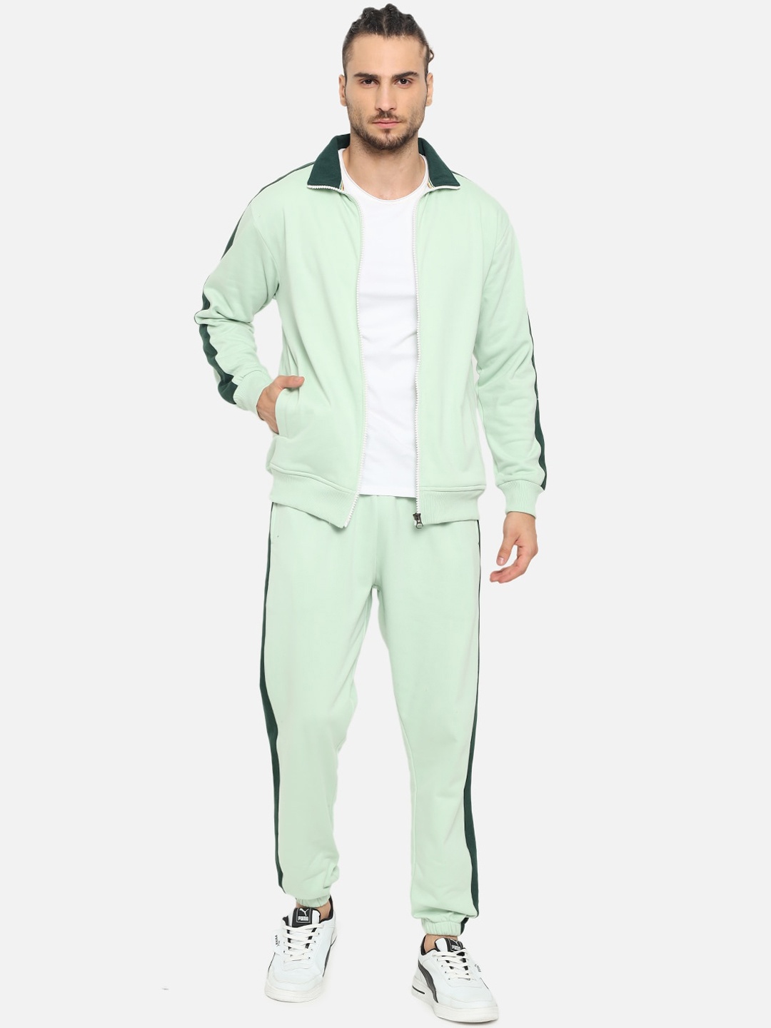 

GRIFFEL Men Green Solid Cotton Tracksuit