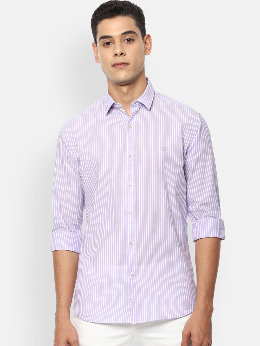 

V Dot Men Purple Slim Fit Opaque Striped Casual Shirt