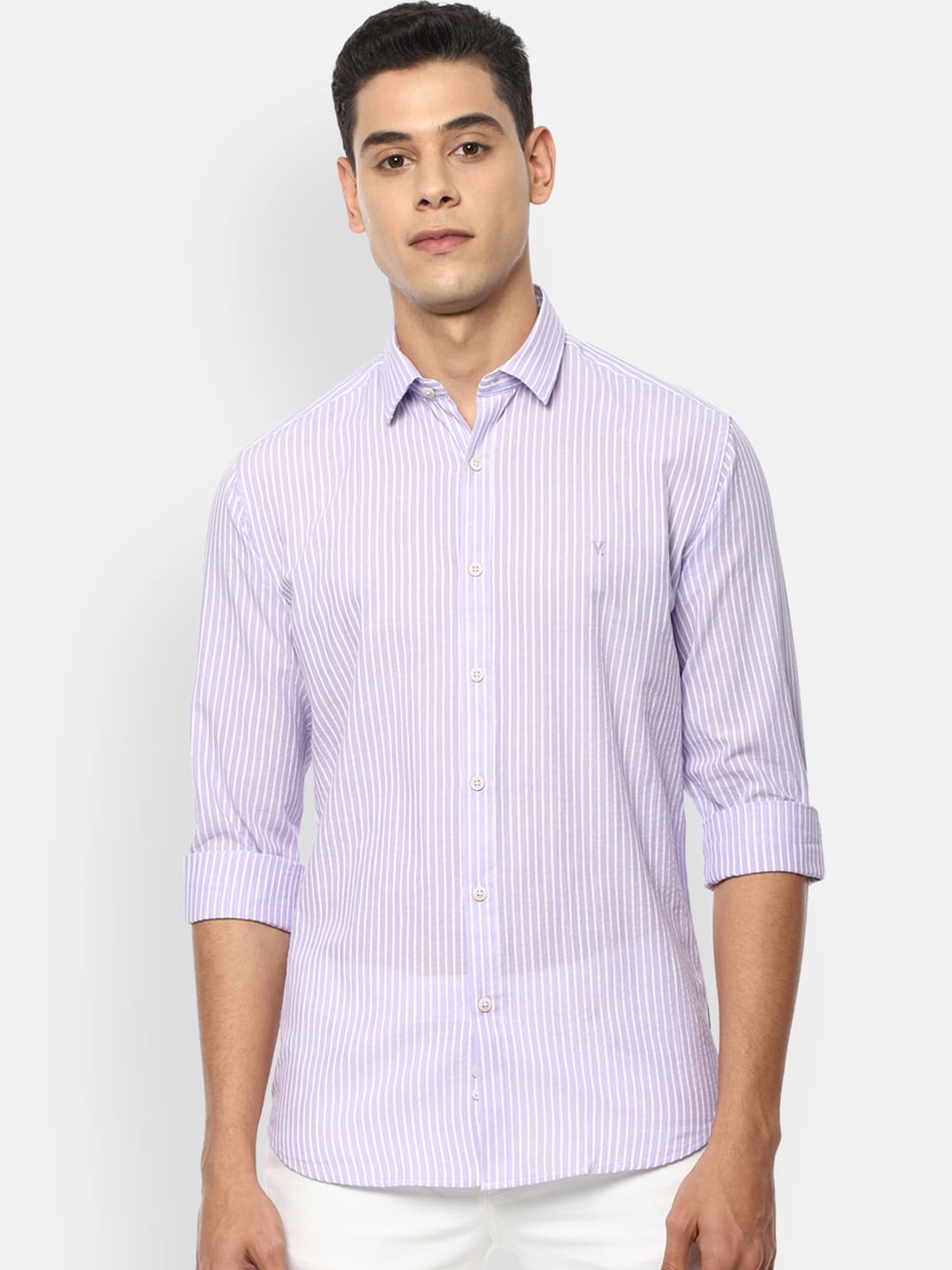 

V Dot Men Lavender Slim Fit Opaque Striped Casual Shirt