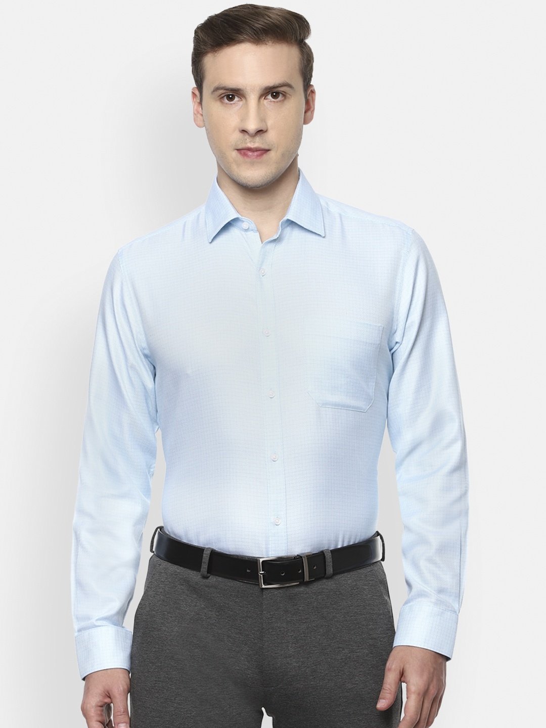 

Van Heusen Men Blue Pure Cotton Opaque Checked Formal Shirt