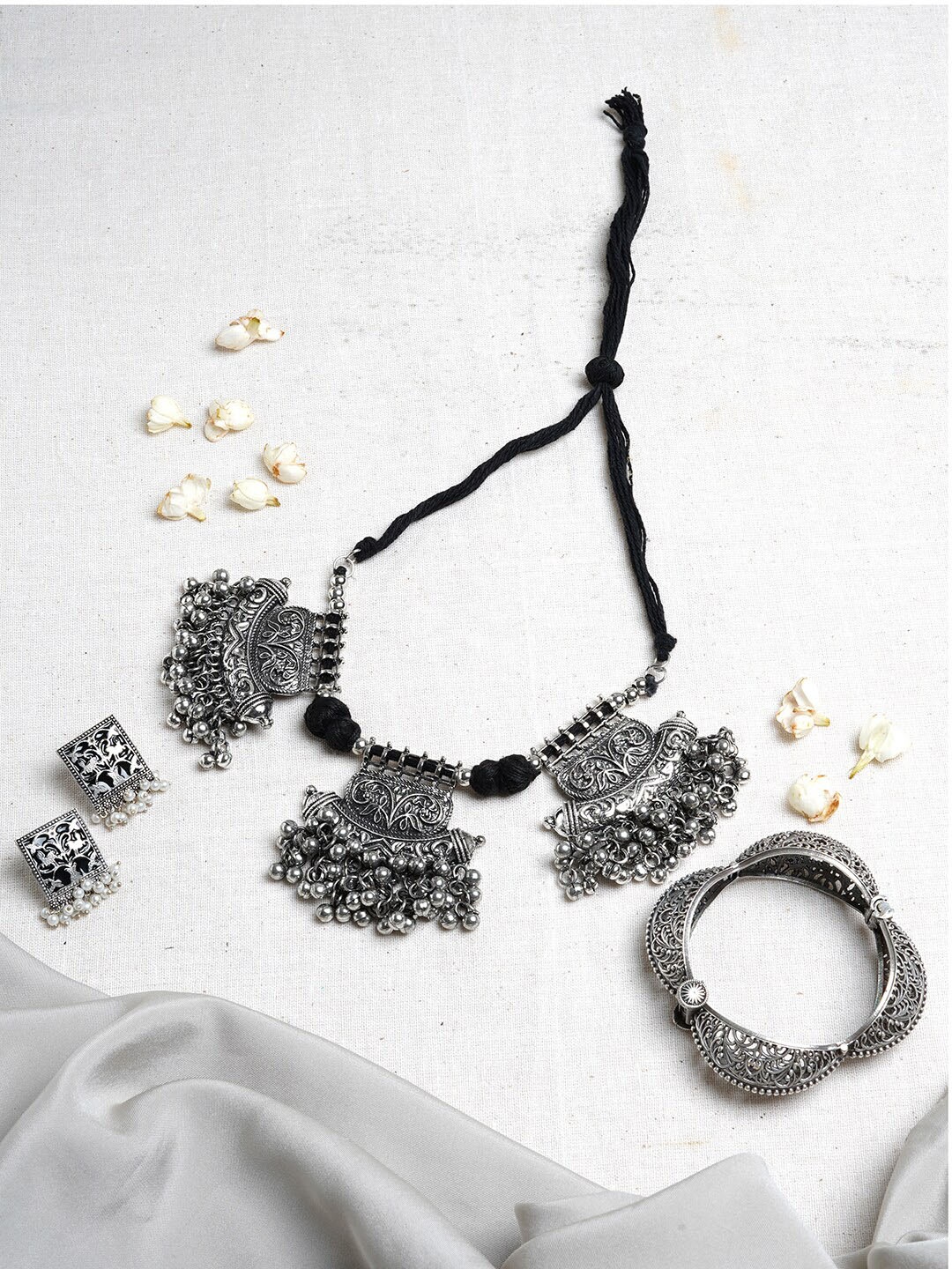 

TEEJH Silver-Plated Oxidised Jewellery Set