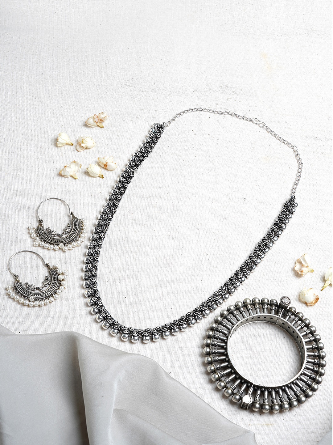 

TEEJH Oxidised Silver-Plated White Pearl Beaded Jewellery Set