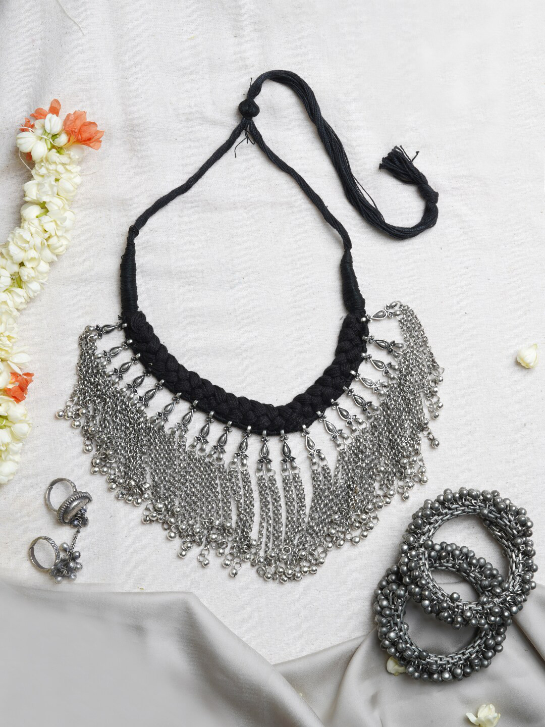 

TEEJH Woman Liya Silver Oxidised Ghungroo Jewelry Gift Set