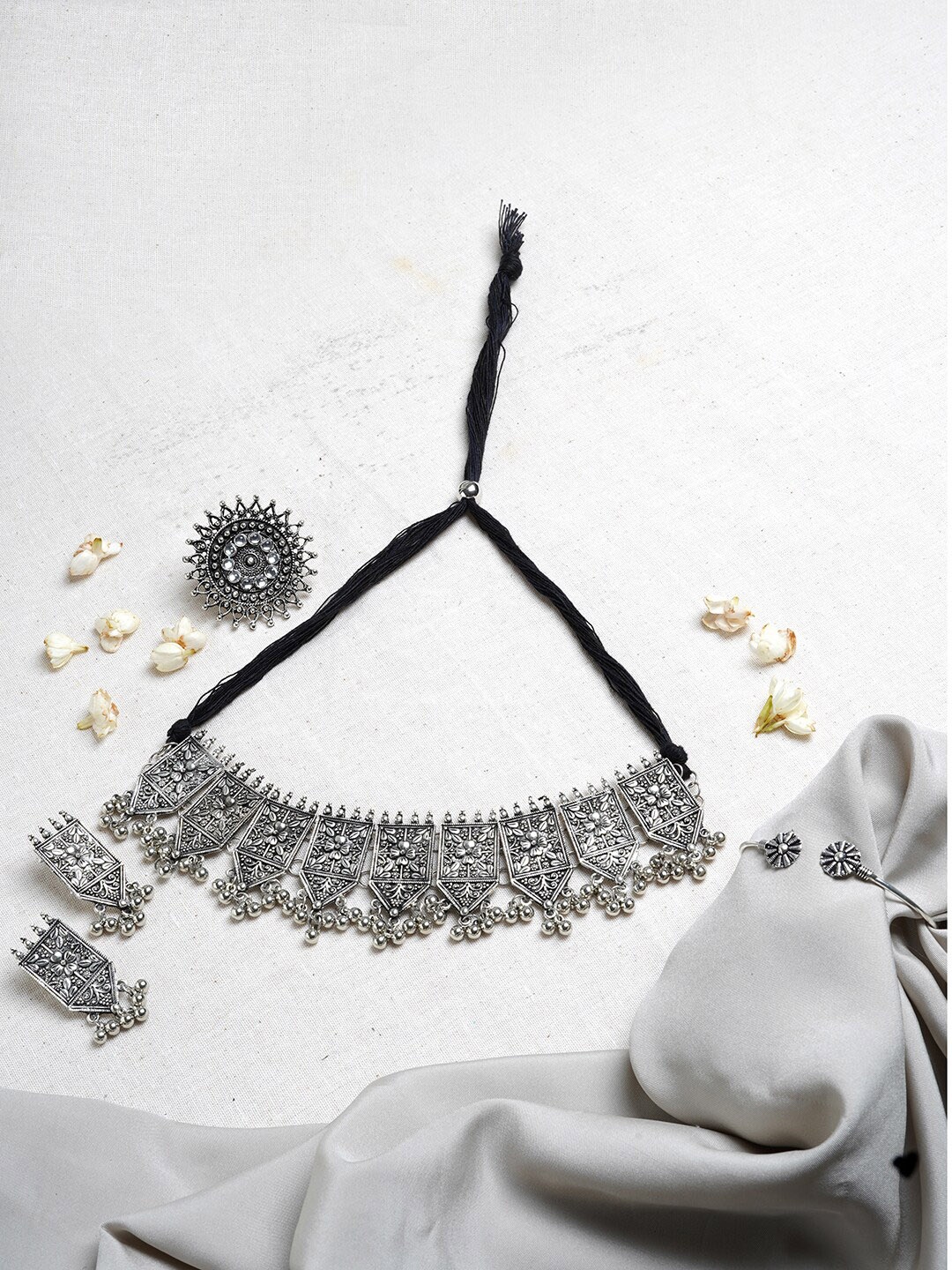 

TEEJH Oxidised Silver-Plated & Beaded Jewellery Set