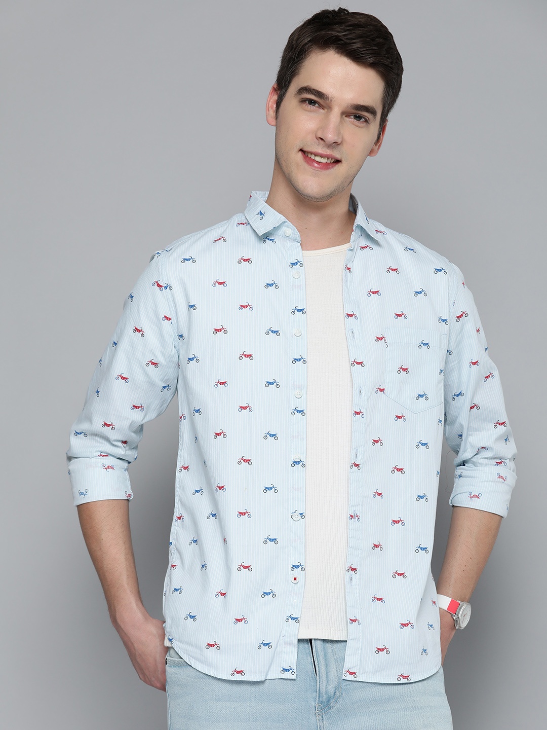 

HIGHLANDER Men Conversational Printed Slim Fit Opaque Casual Shirt, Blue