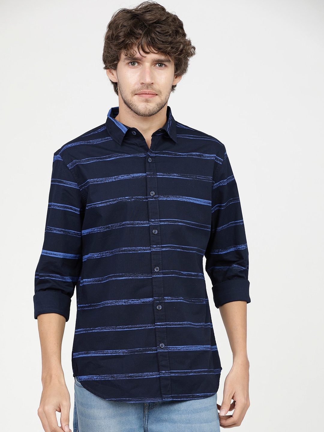 

HIGHLANDER Men Navy Blue Slim Fit Horizontal Stripes Opaque Striped Casual Shirt