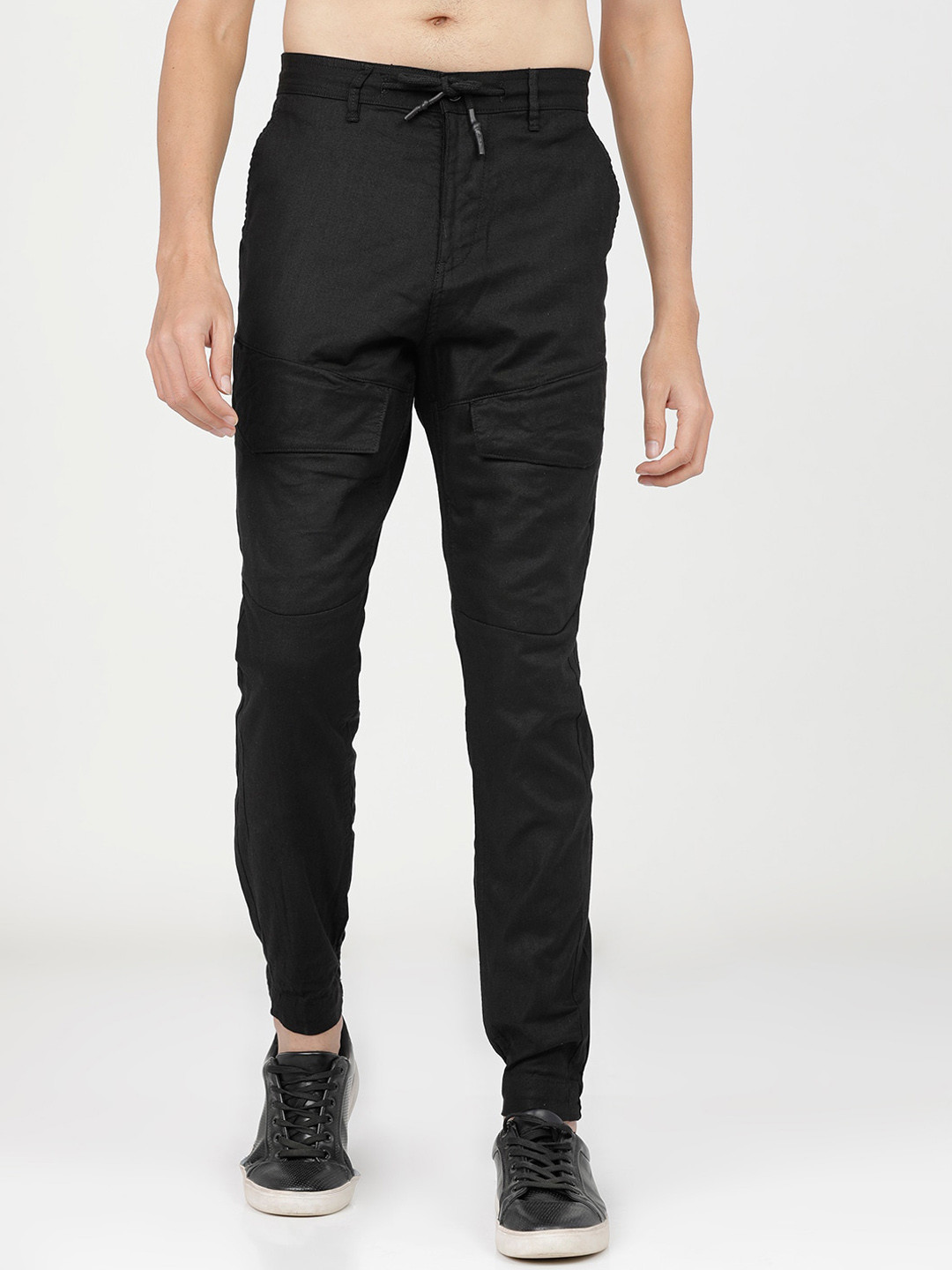 

HIGHLANDER Men Black Slim Fit Easy Wash Joggers Trousers