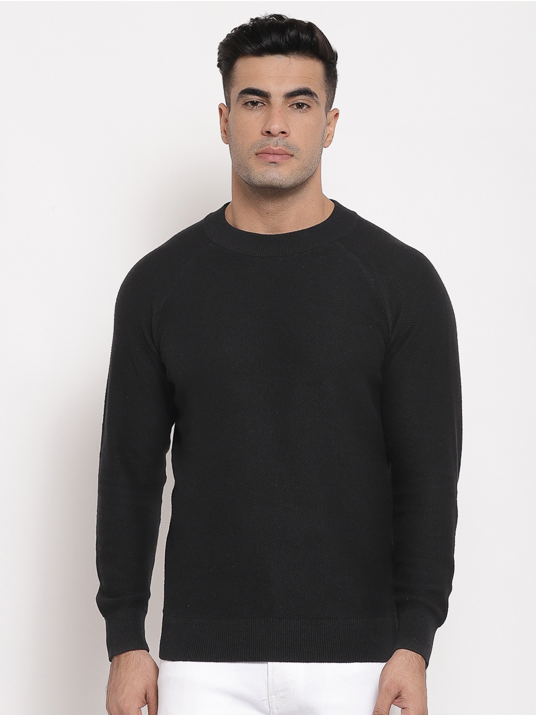 

Red Tape Men Black Solid Round Neck Pullover