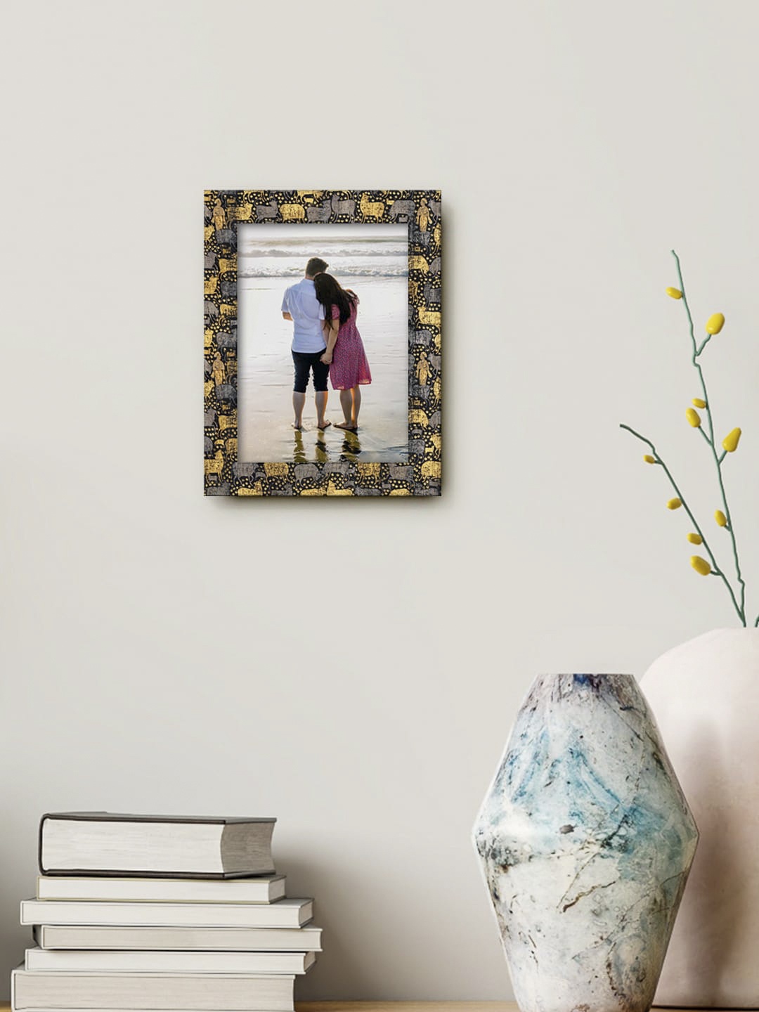 

999Store Gold-Toned & Grey Printed MDF Wall Photo Frame