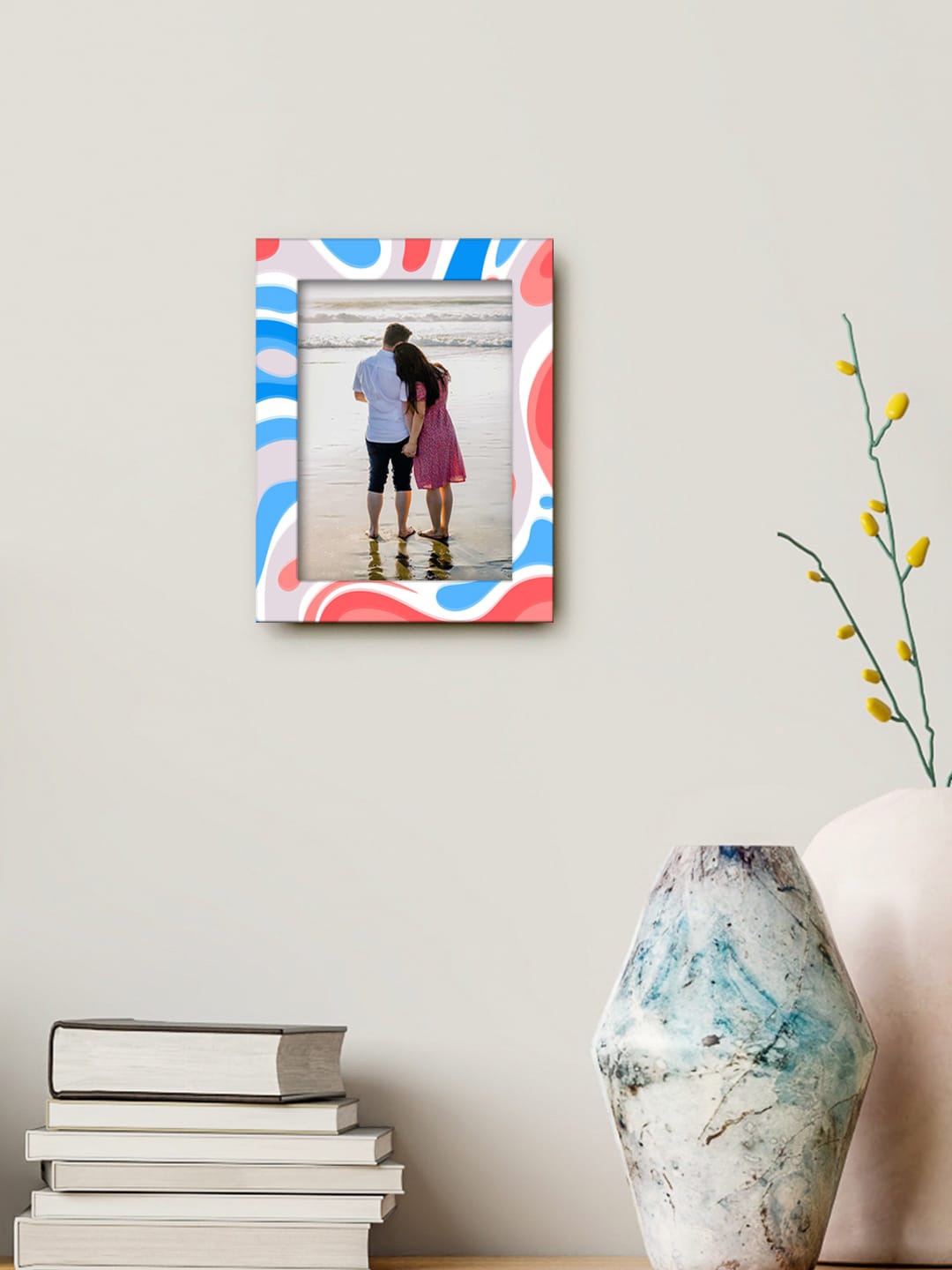 

999Store Red & Blue Printed MDF Wall Photo Frame