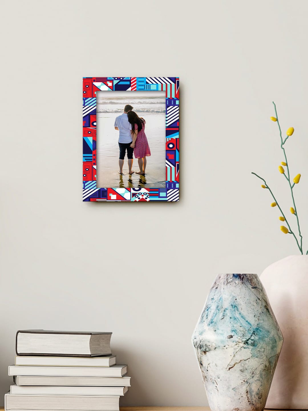 

999Store Red & Blue Printed MDF Wall Photo Frame