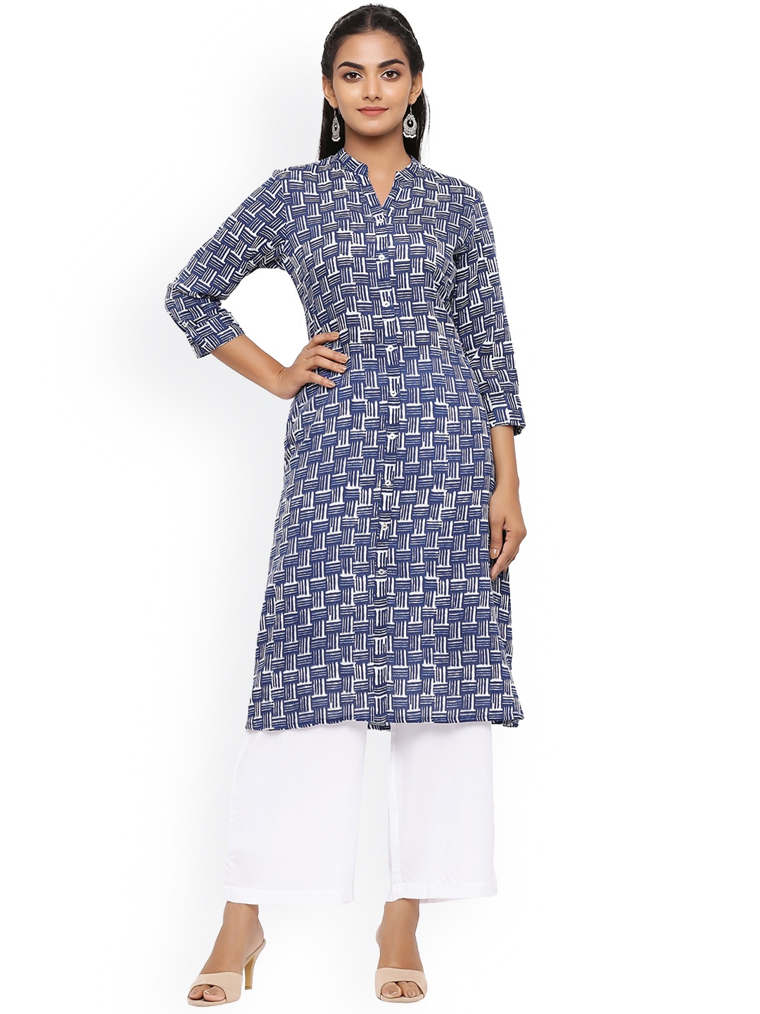 

Sangria Women Blue & White Printed Cotton Straight Kurta