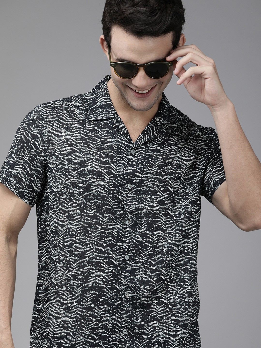 

THE BEAR HOUSE Men Black Slim Fit Opaque Printed Casual Shirt