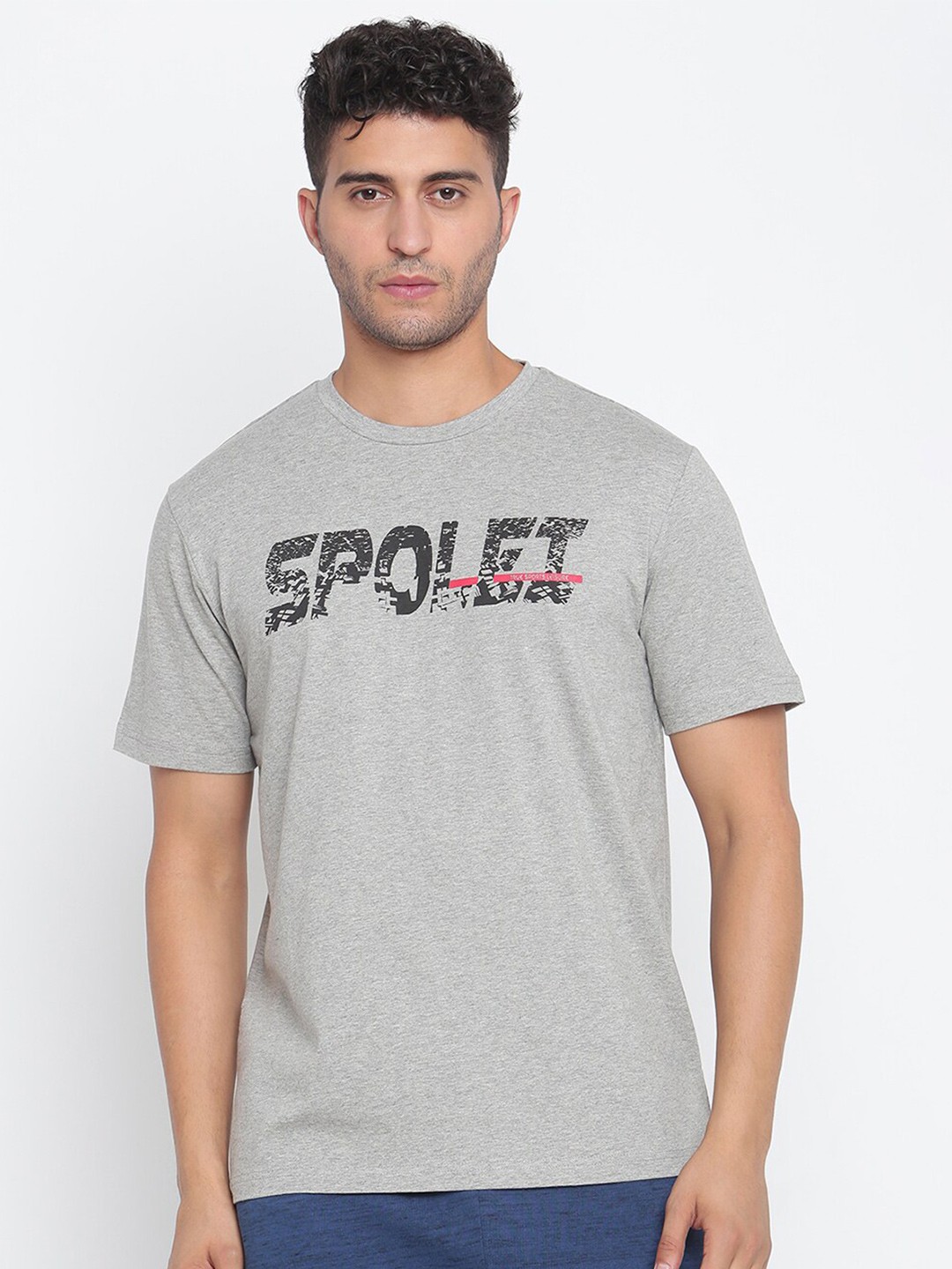 

Spolei Men Grey Typography Printed Slim Fit T-shirt