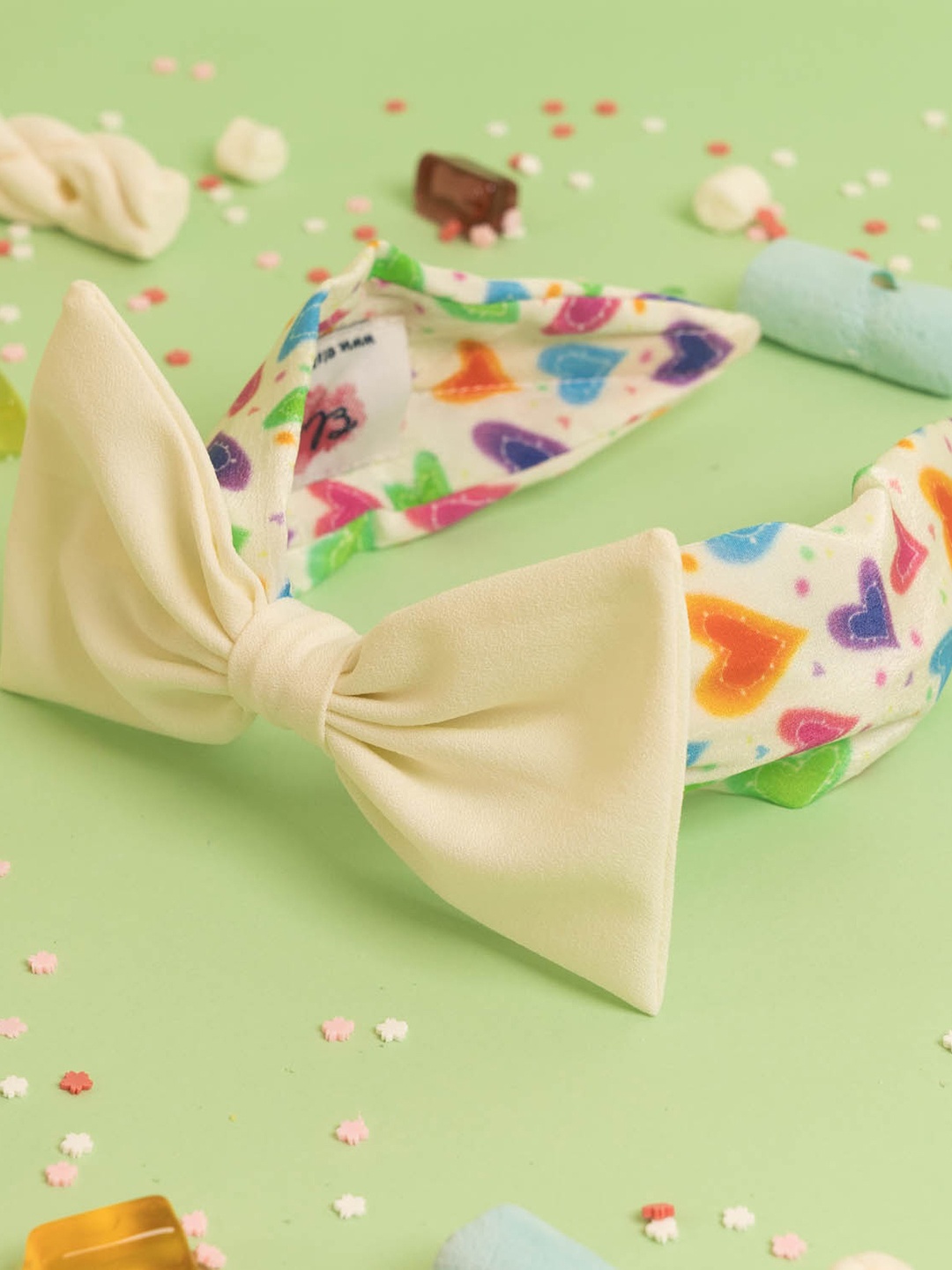 

Elaa Girls Off -White Hearts Print Crepe Hairband