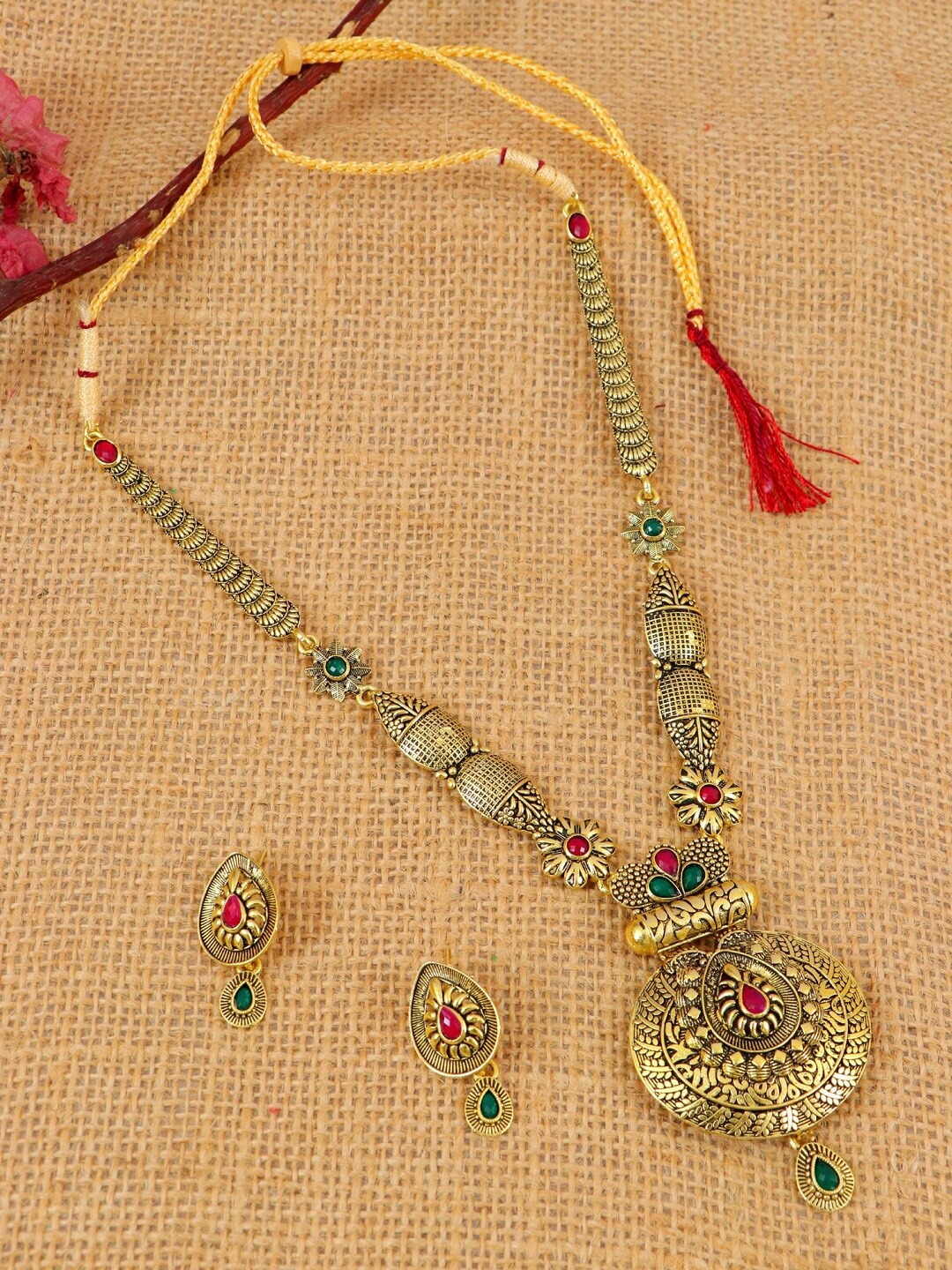 

Crunchy Fashion Gold-Plated & Green Floral Traditional Jewellery Set