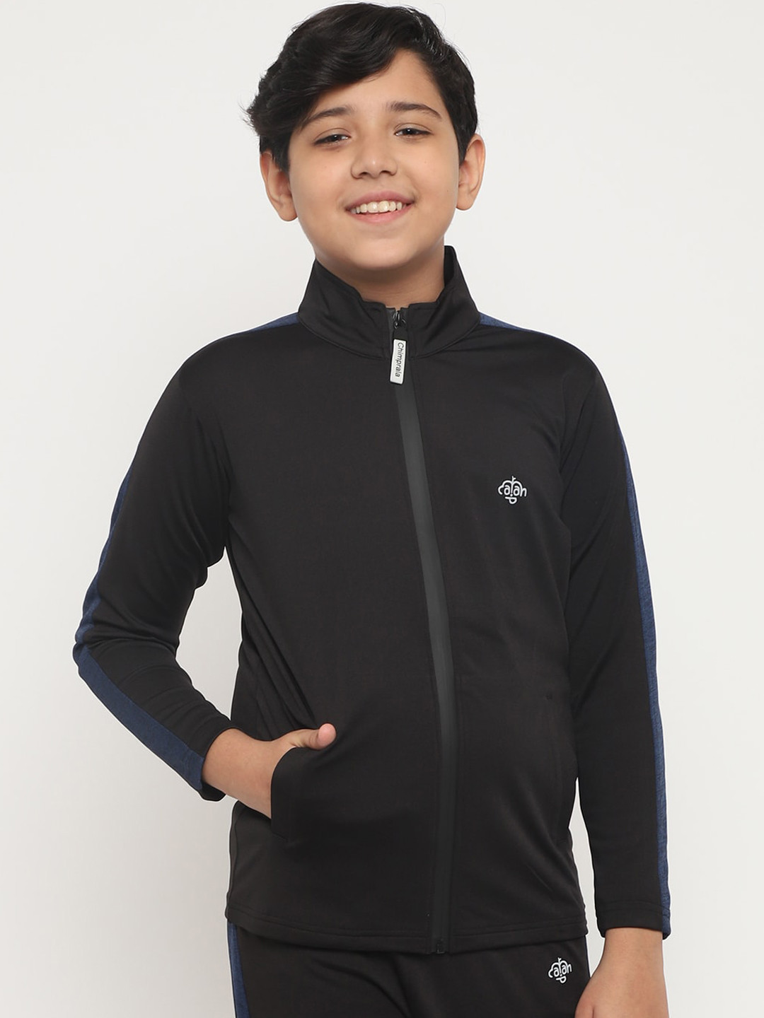 

CHIMPRALA Boys Black Lightweight Running Open Front Jacket