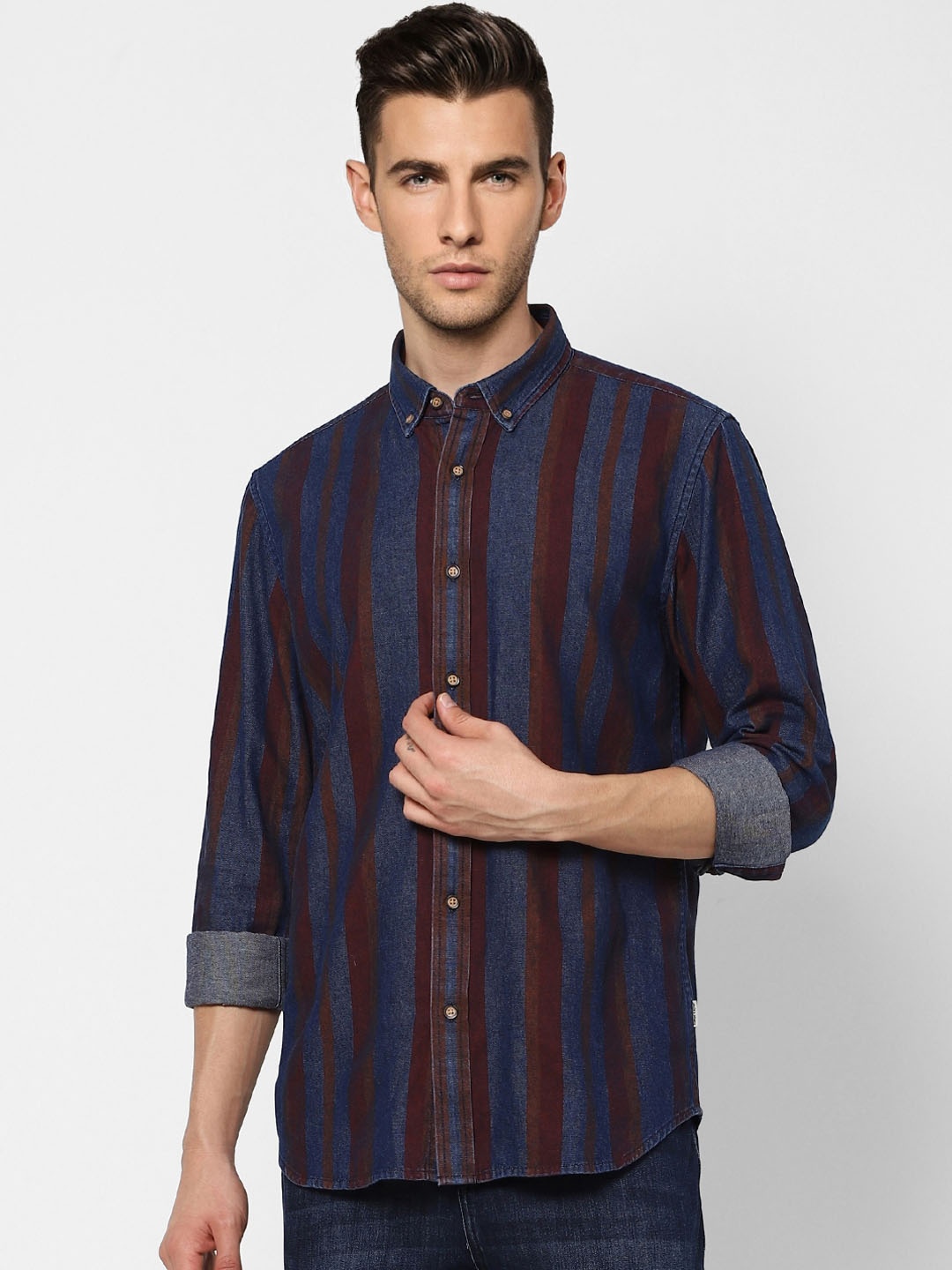 

Jack & Jones Men Blue Slim Fit Opaque Striped Casual Shirt