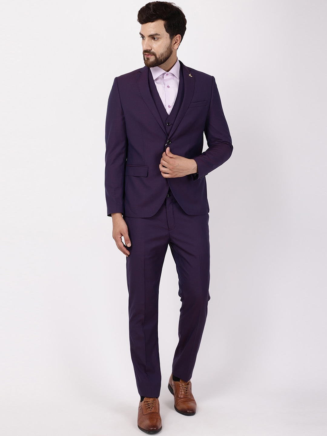 

Blackberrys Men Red Self-Design Single-Breasted Slim-Fit 3-Piece Suit