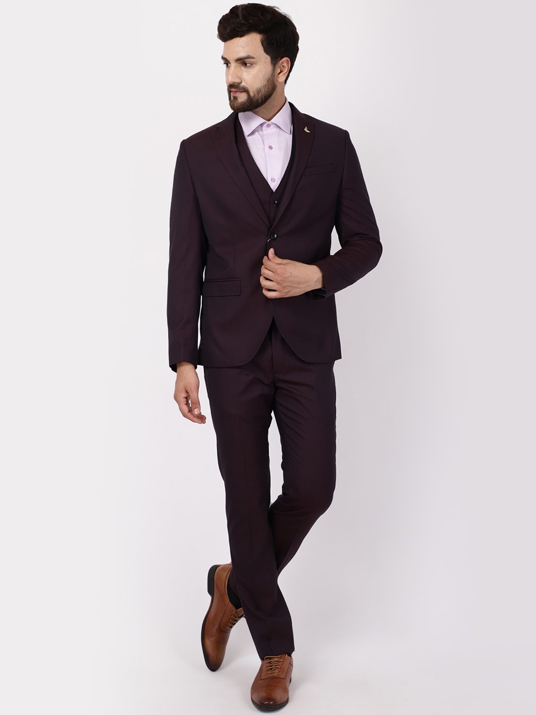 

Blackberrys Men Burgundy Self-Design Single-Breasted Slim-Fit 3-Piece Suit