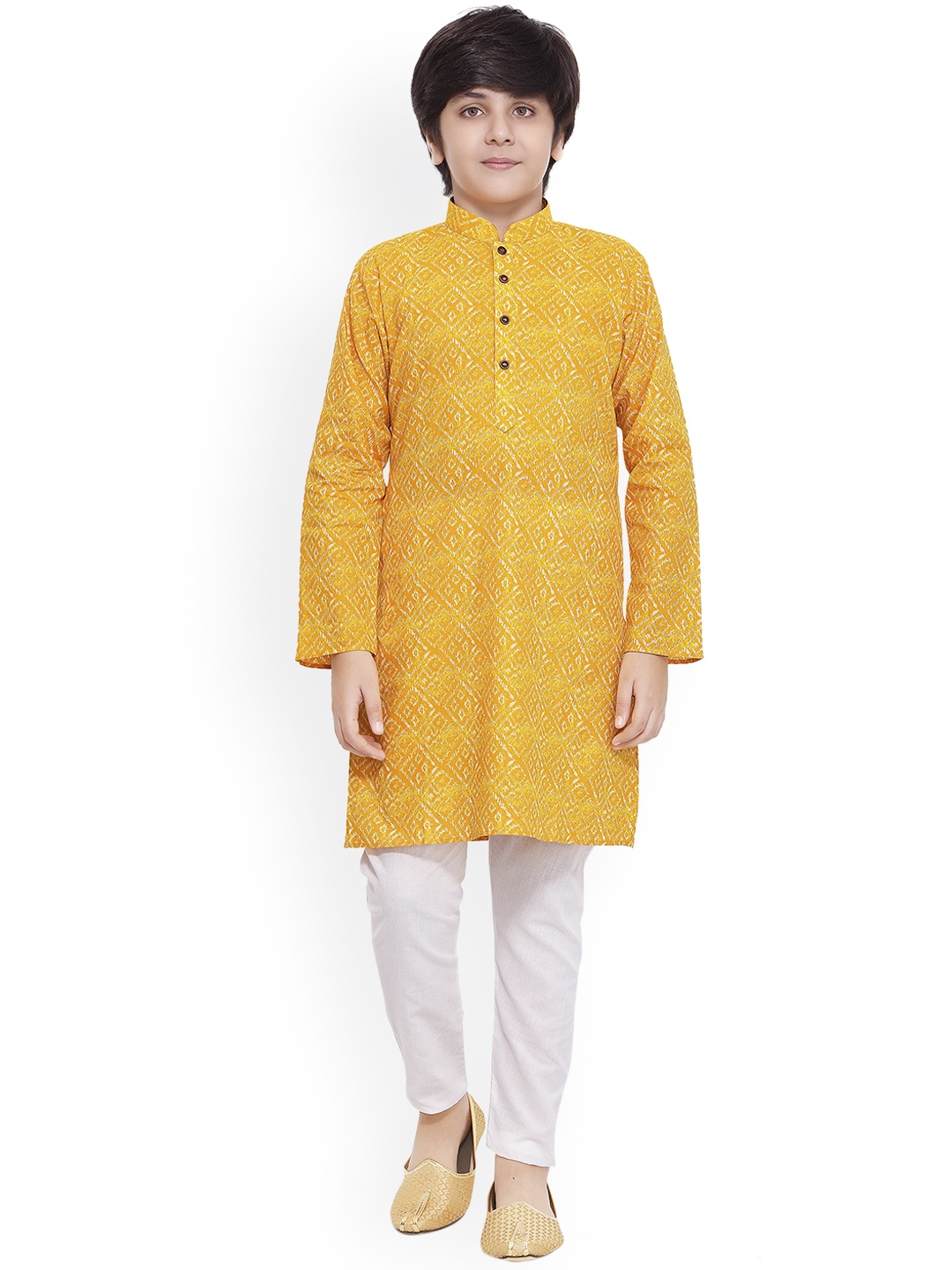 

Jeetethnics Boys Yellow Printed Regular Kurta with Pyjamas