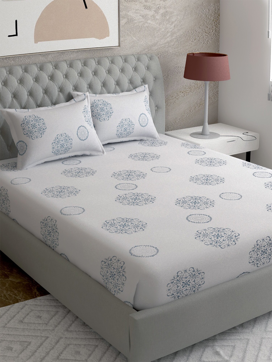 

EverHOME Grey Geometric 260 TC Cotton Queen Bedsheet With 2 Pillow Covers