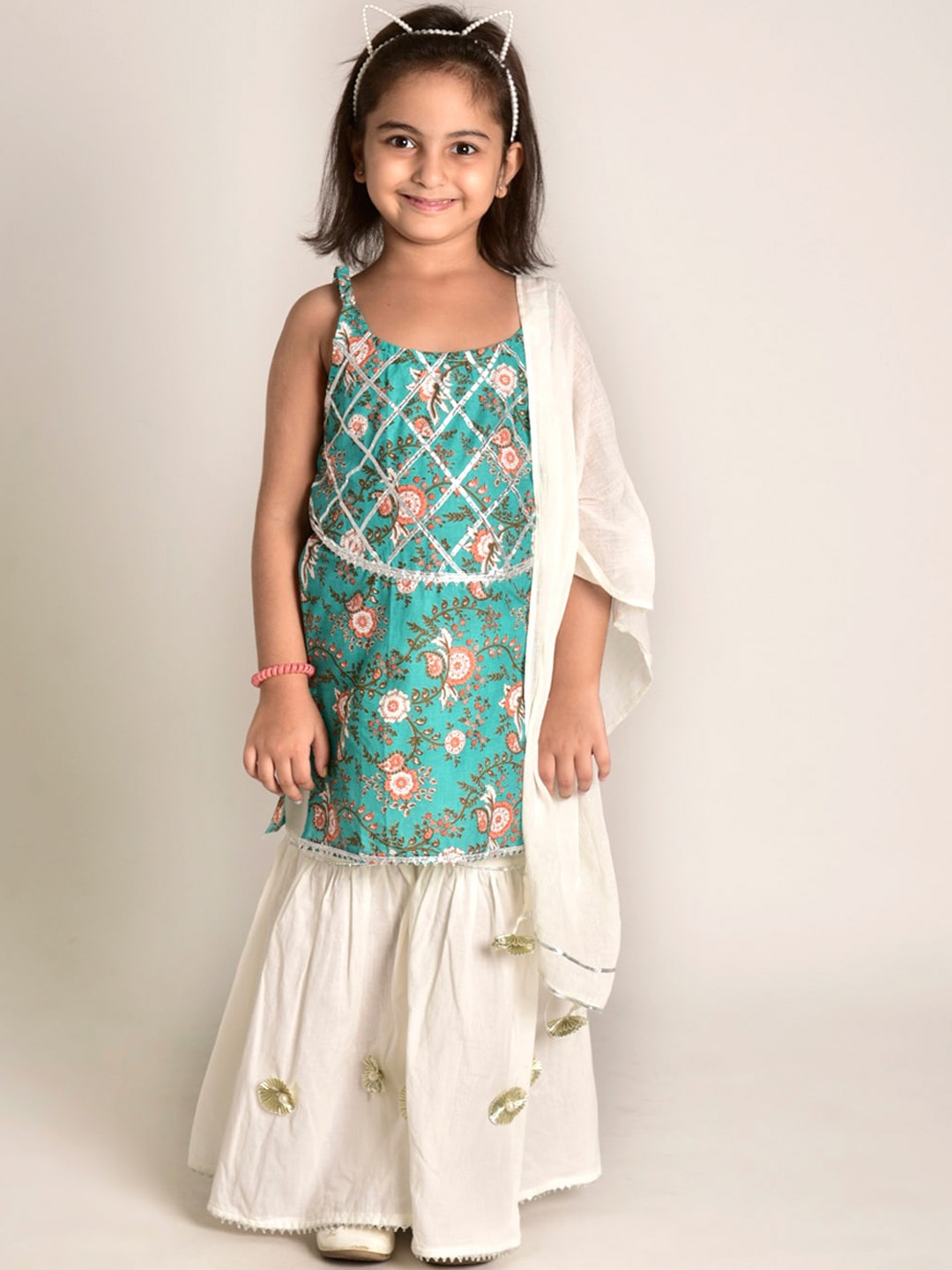 

CUTE LEMONS Girls Green & Off-White Floral Gotta Pure Cotton Kurta with Sharara & Dupatta