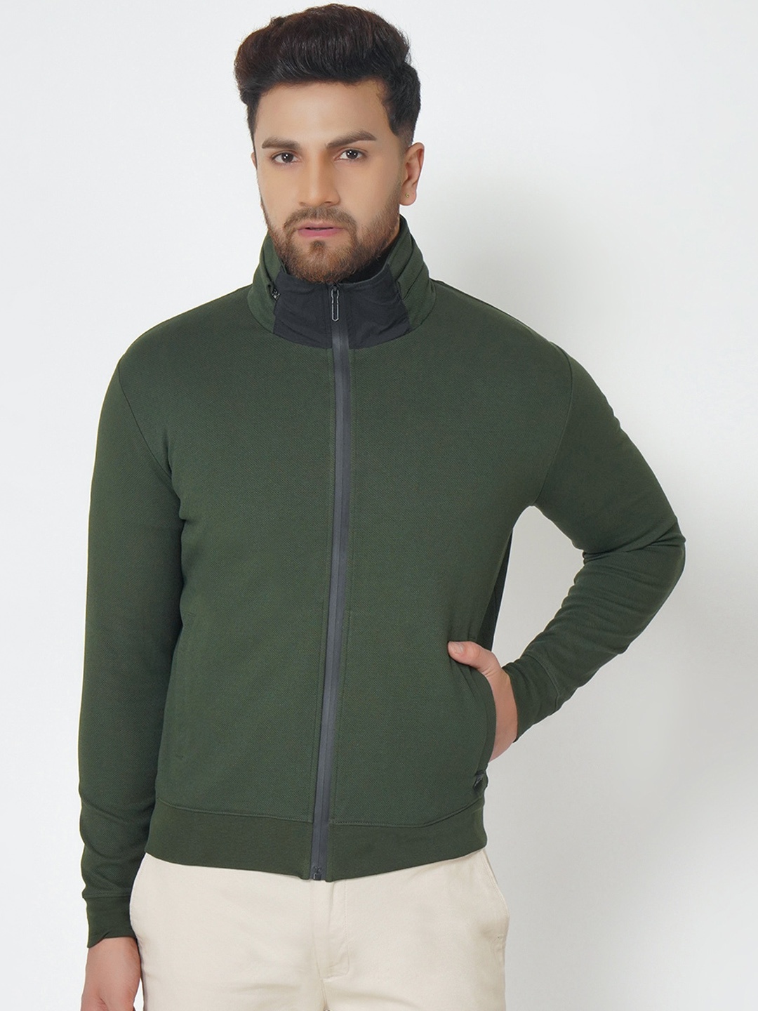 

Blackberrys Men Olive Green Solid Sweatshirt