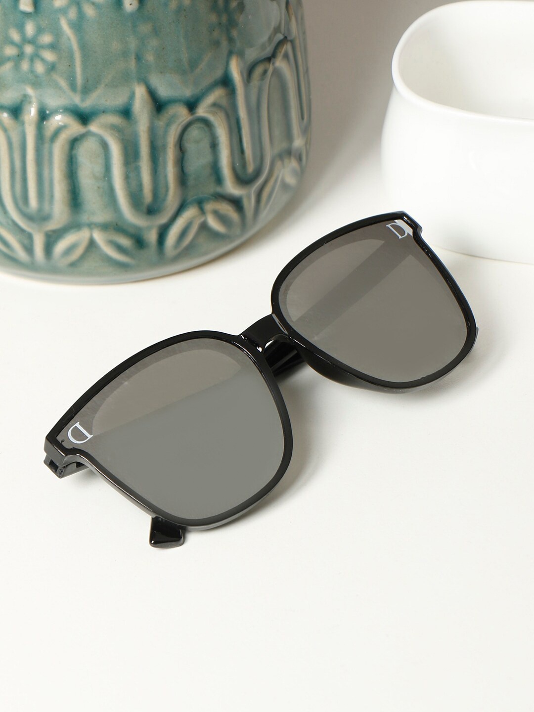 

PASSION PETALS Kids Grey Rectangle Sunglasses