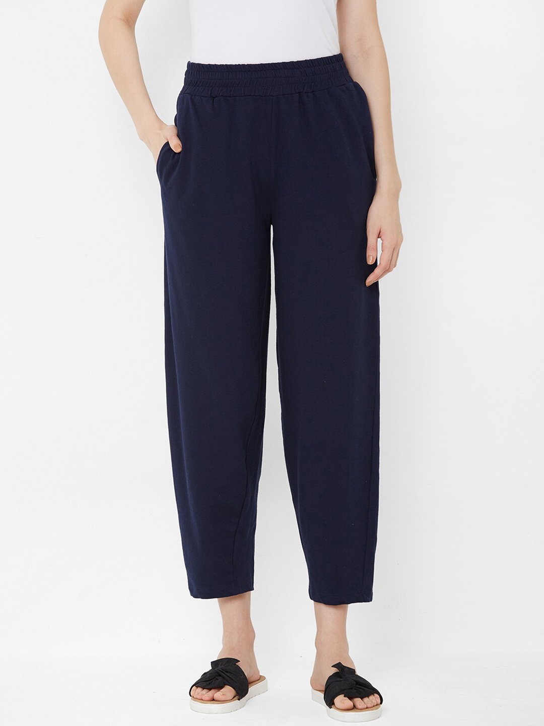 

Mystere Paris Women Navy Blue Solid Cropped Lounge Pants