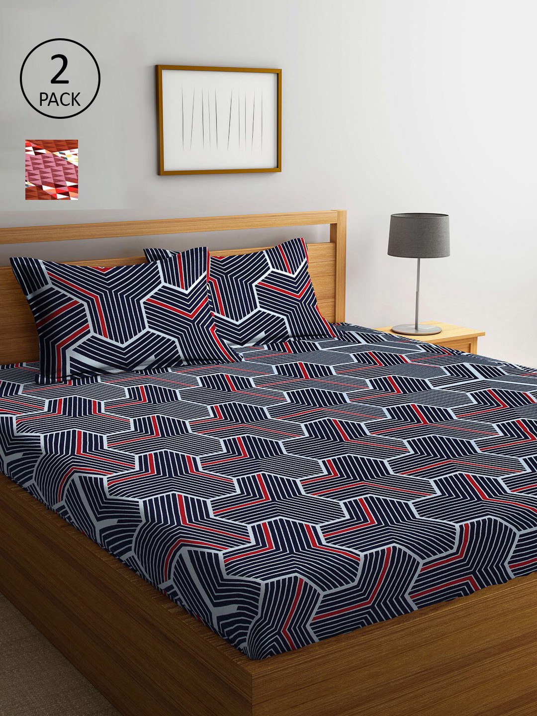

Arrabi Black & White Geometric 300 TC 2 King Bedsheet with 4 Pillow Covers