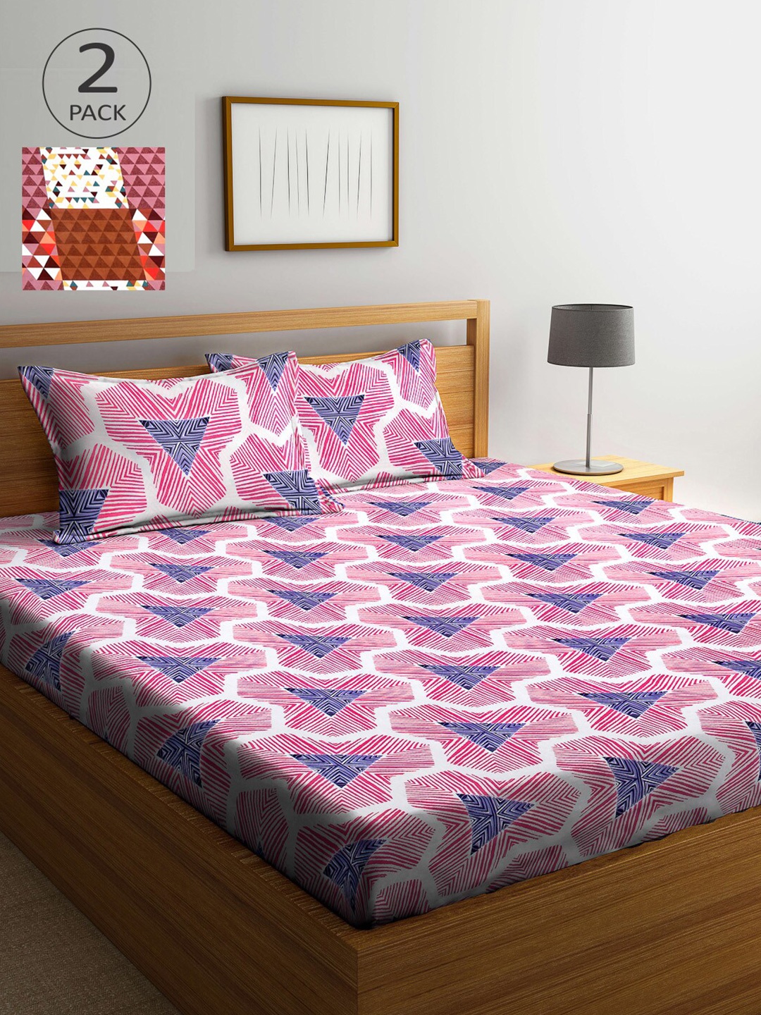 

Arrabi Red & White Pack of 2 Geometric 300 TC King Bedsheet with 4 Pillow Covers