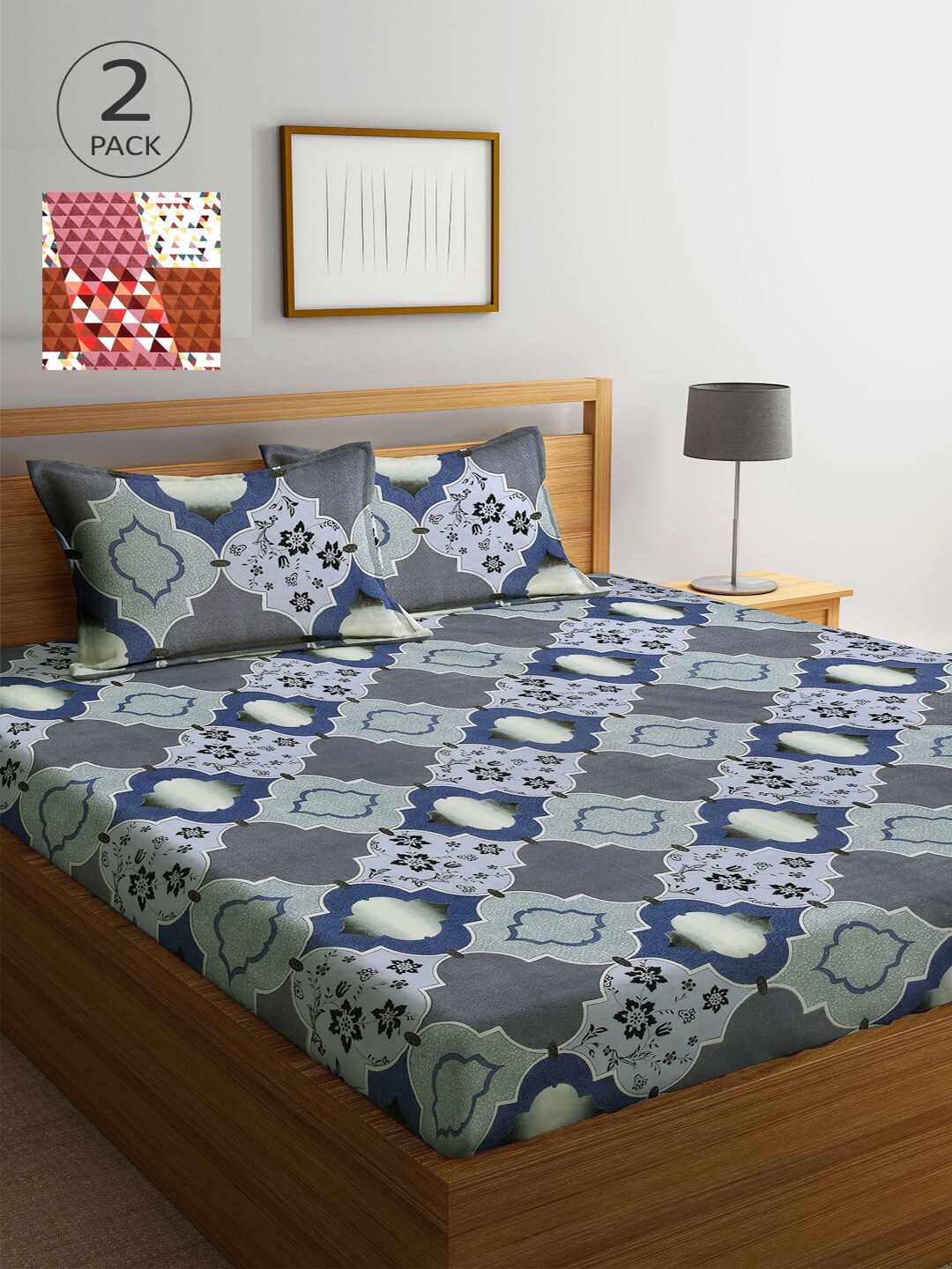

Arrabi Grey & Red Graphic 300 TC 2 King Bedsheet with 4 Pillow Covers