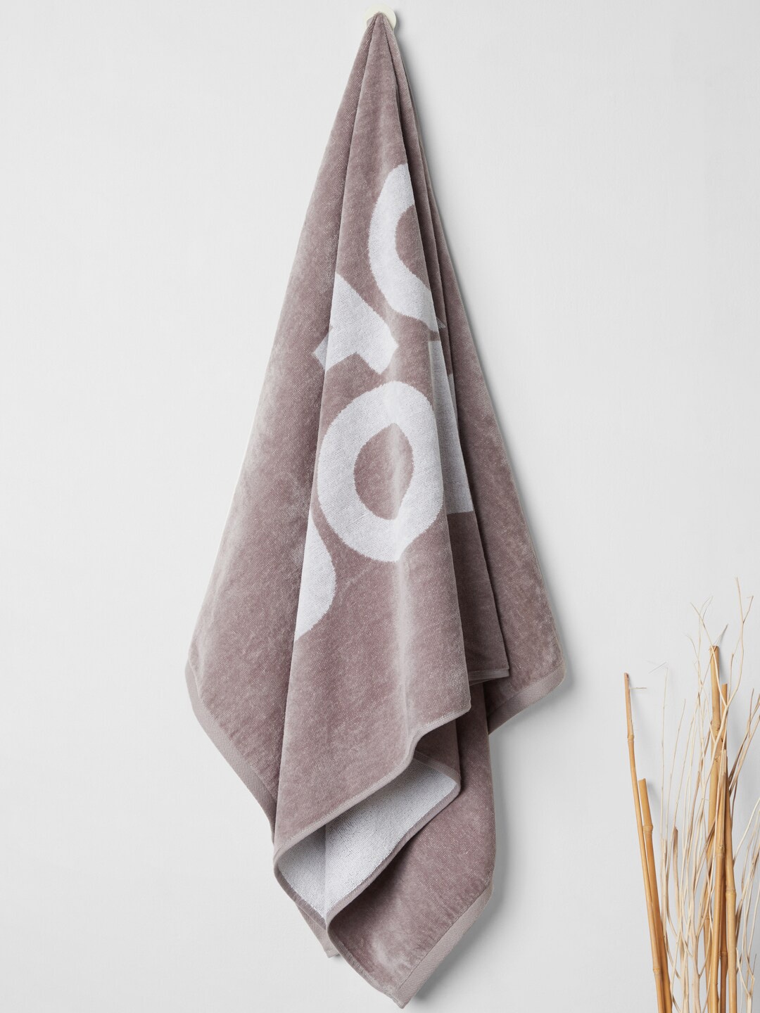 

Jack & Jones Men Grey & White Printed 500 GSM Cotton Bath Towel