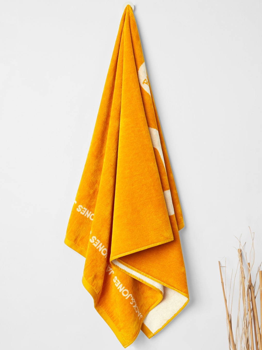 

Jack & Jones Men Yellow Printed Cotton 500 GSM Bath Towel