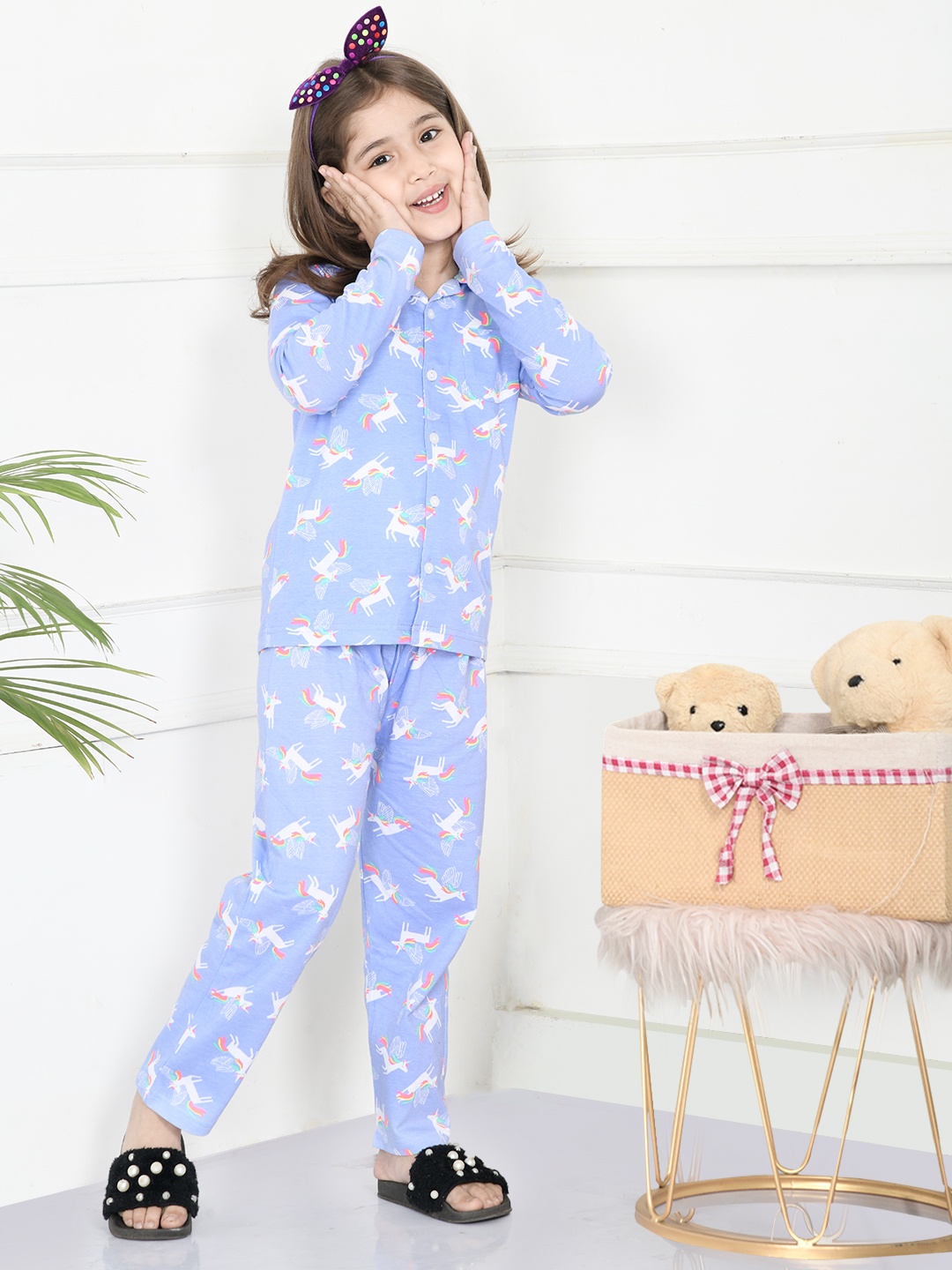 

LilPicks Girls Lavender Printed Night suit