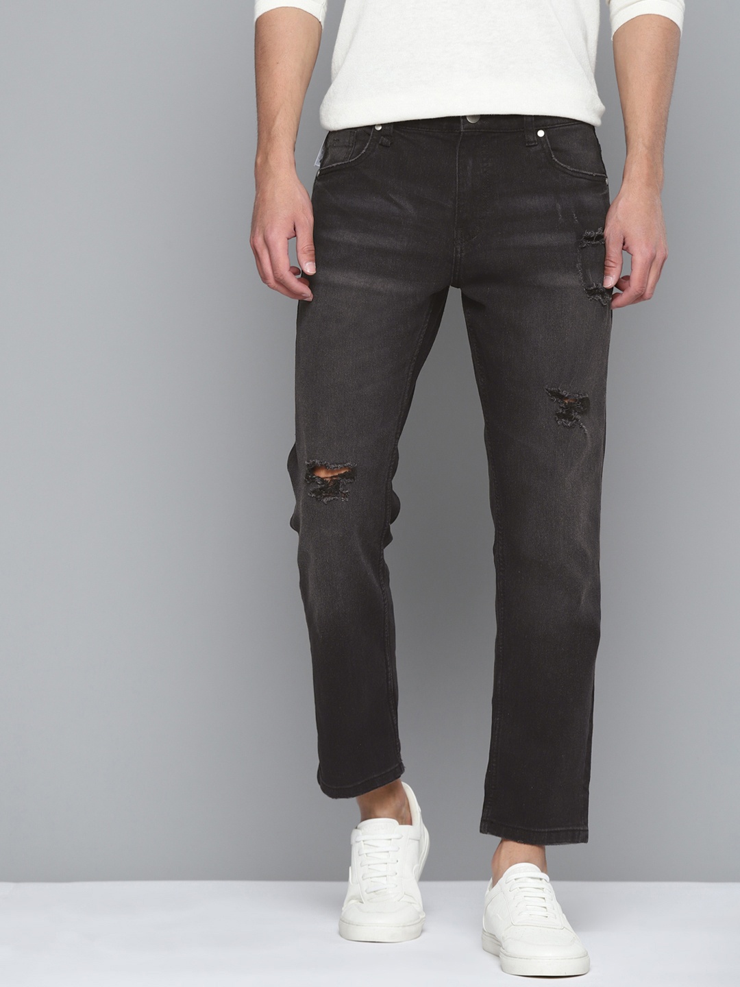 

Mast & Harbour Men Black Slim Fit Mildly Distressed Stretchable Jeans