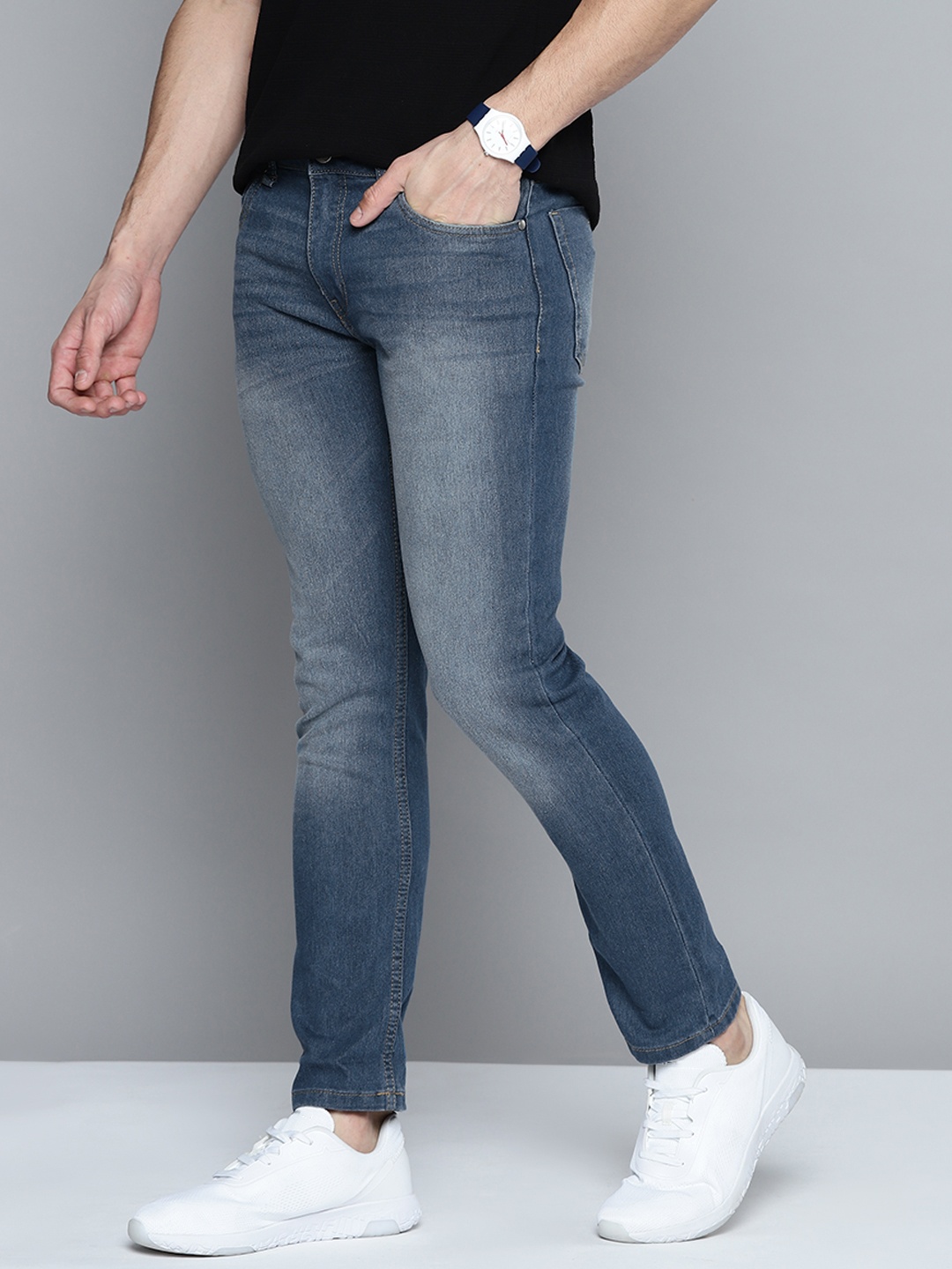 

Mast & Harbour Men Navy Blue Skinny Fit Heavy Fade Stretchable Jeans
