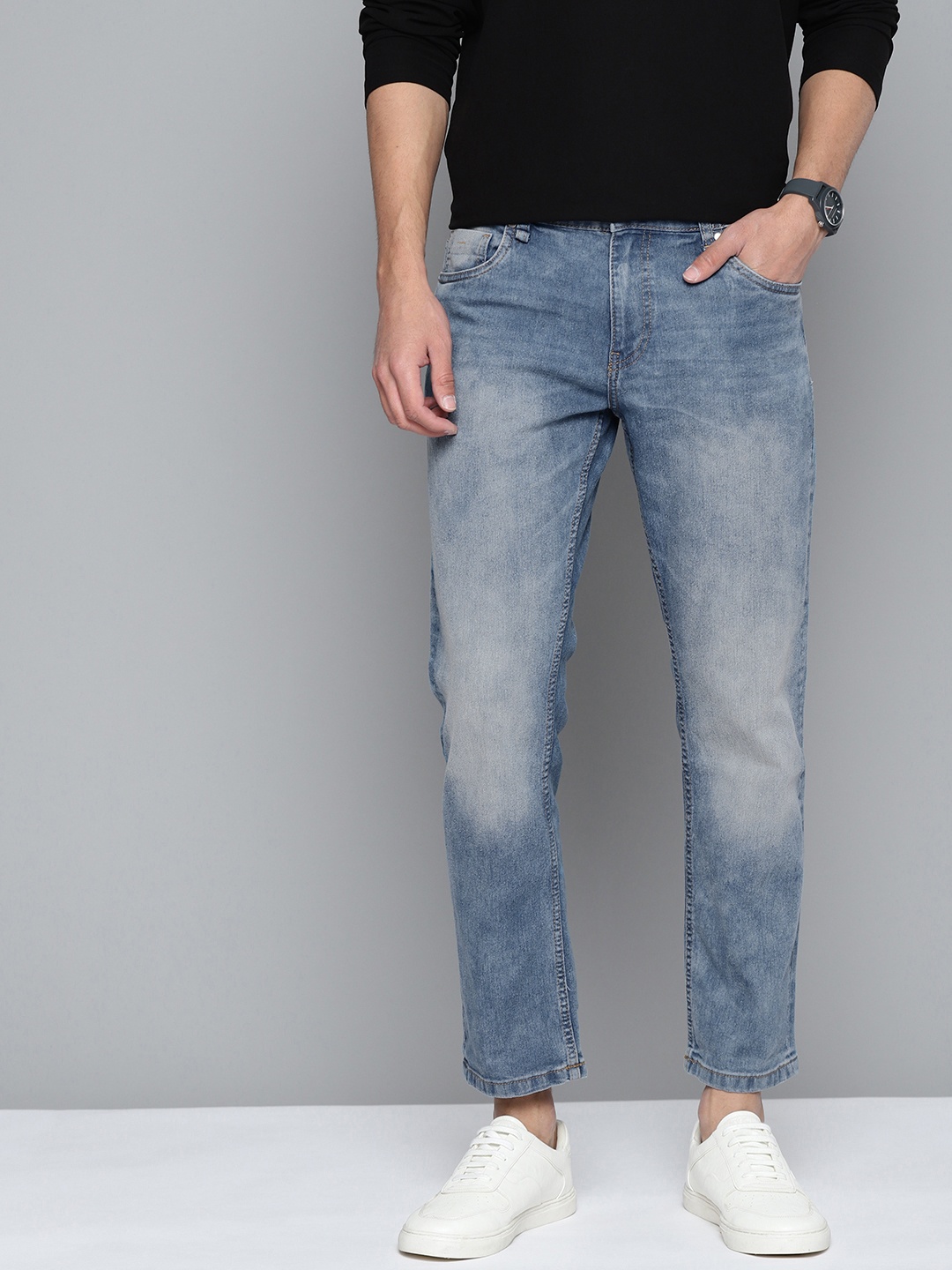 

Mast & Harbour Men Blue Slim Fit Light Fade Stretchable Jeans