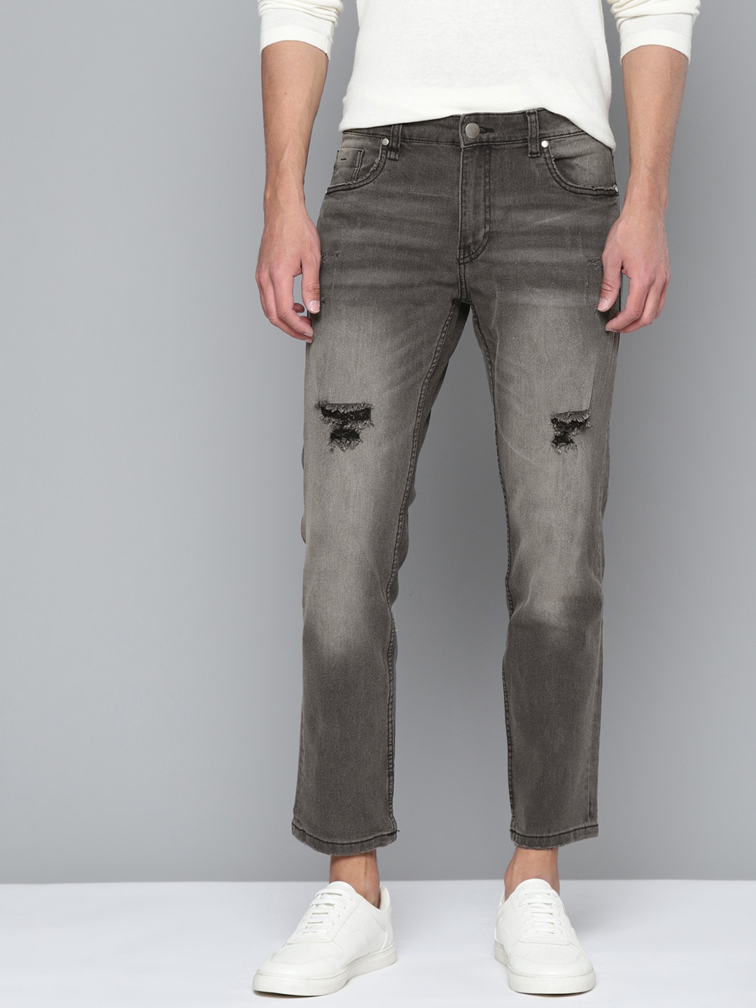 

Mast & Harbour Men Black Slim Fit Mildly Distressed Light Fade Stretchable Jeans