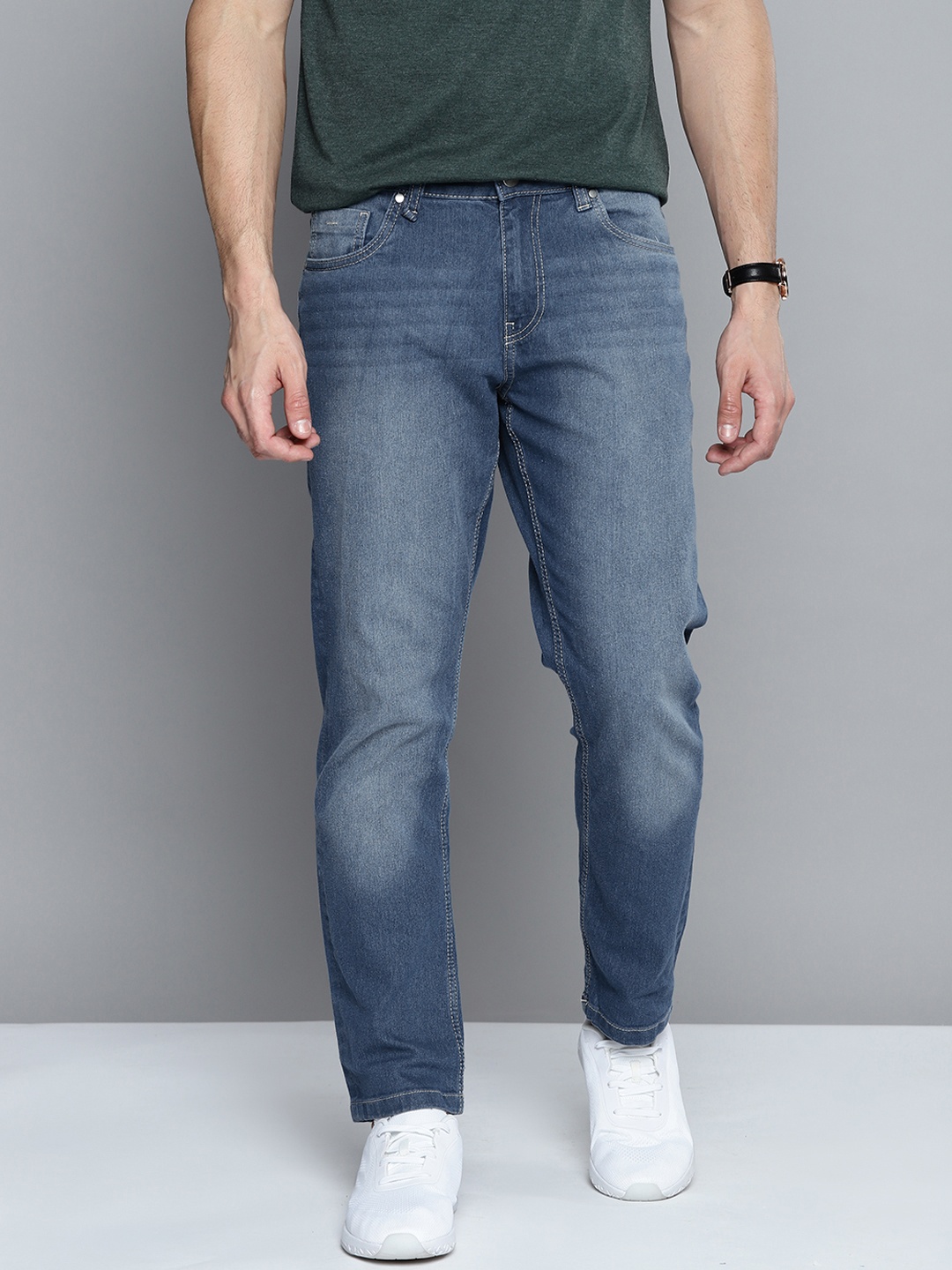 

Mast & Harbour Men Blue Slim Fit Light Fade Stretchable Jeans