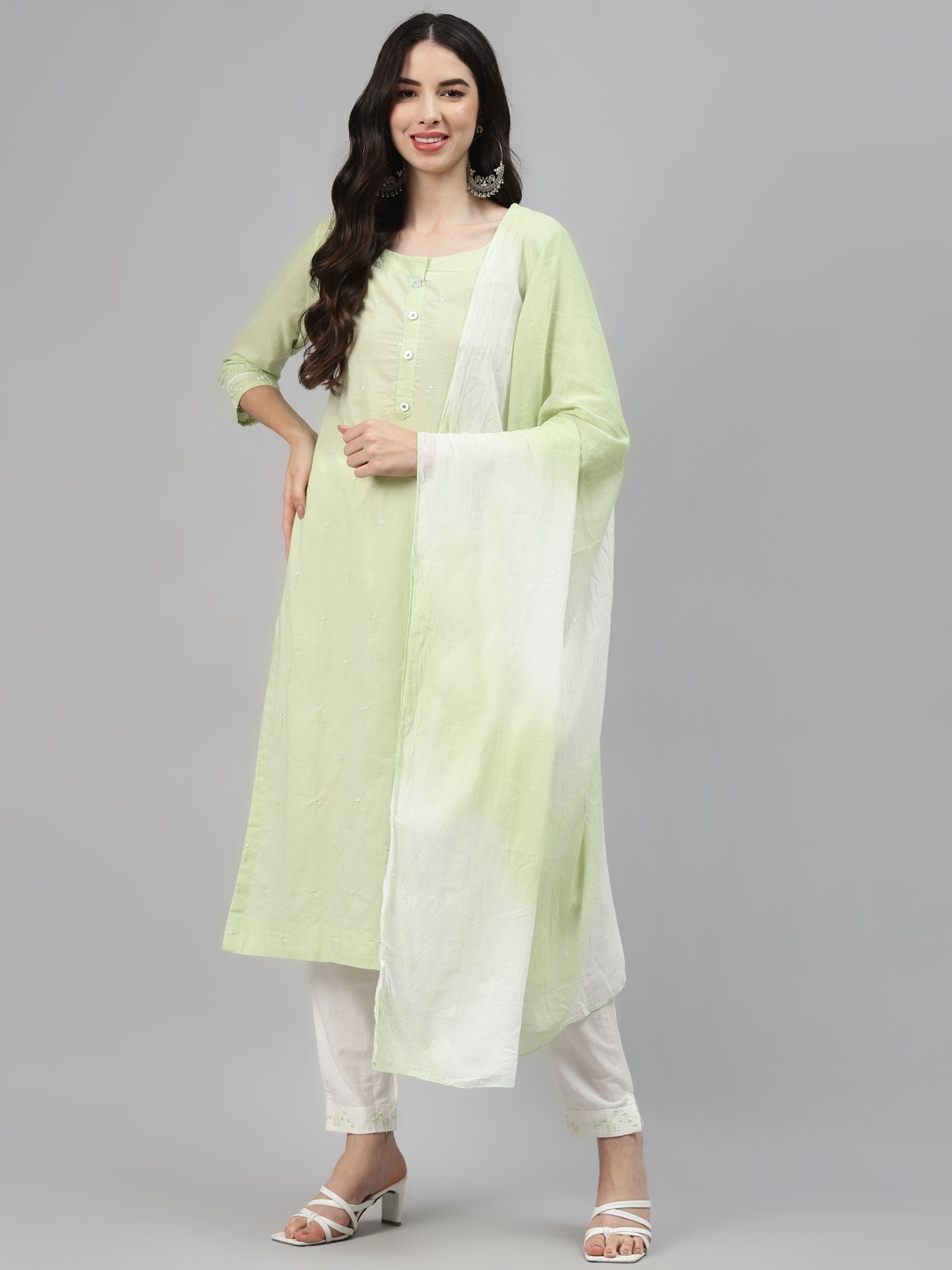 

HIGHLIGHT FASHION EXPORT Women Green Regular Kurta with Trousers & With Dupatta