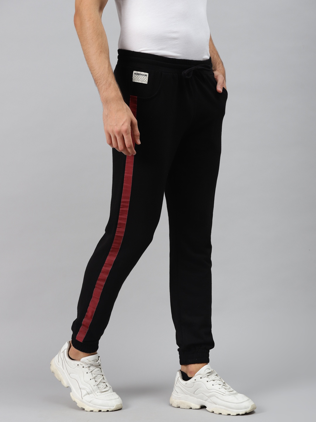 

Hubberholme Men Black Solid Joggers