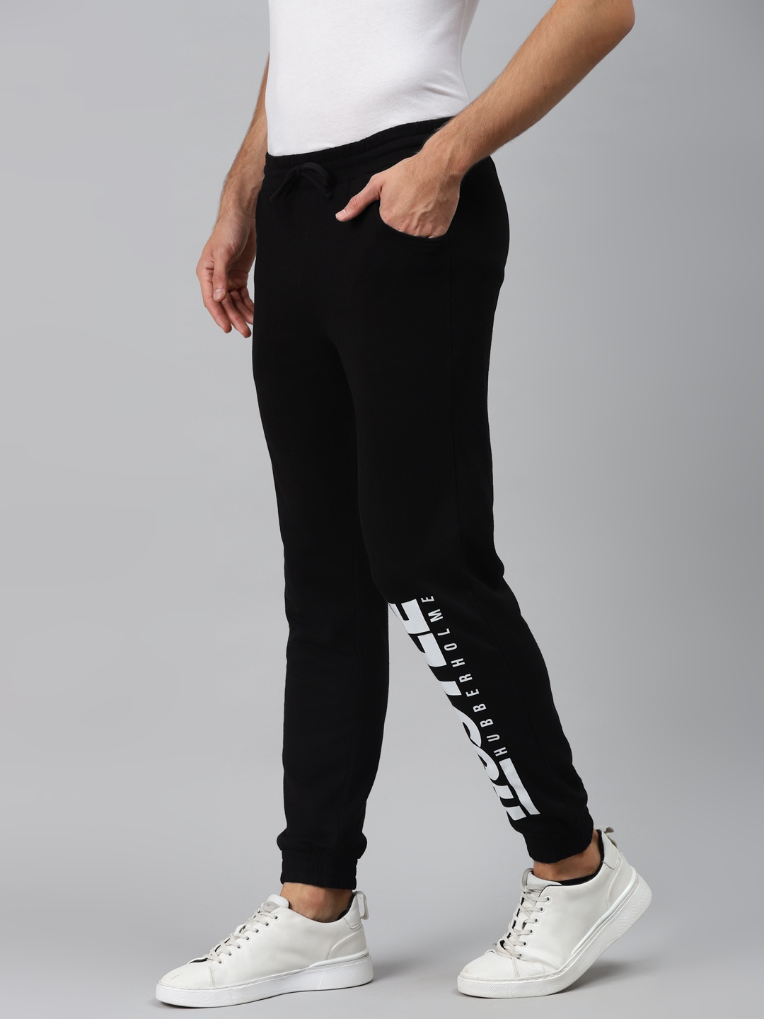 

Hubberholme Men Black Printed Joggers
