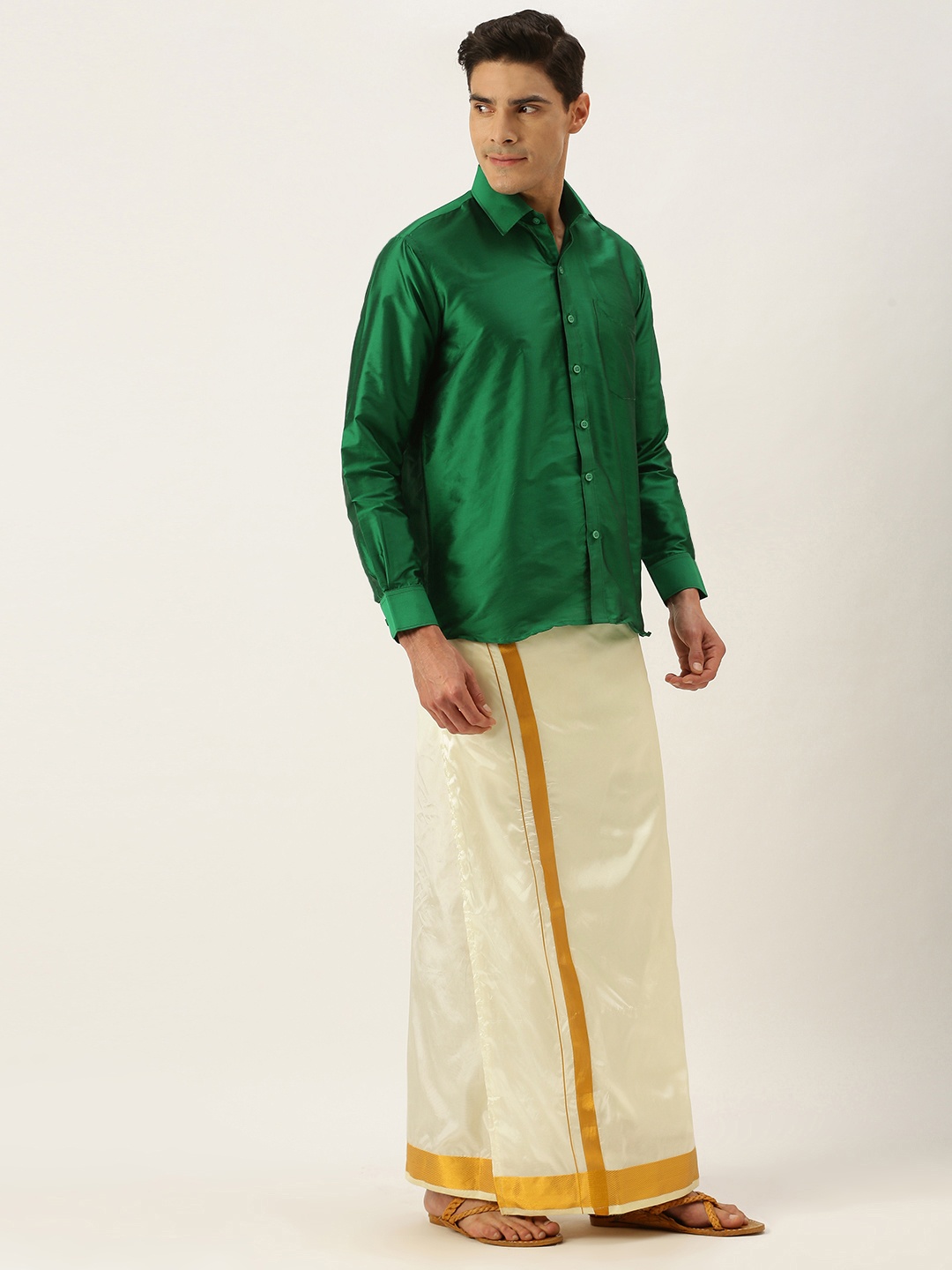 

THANGAMAGAN Men Green & Off White Shirt with Dhoti