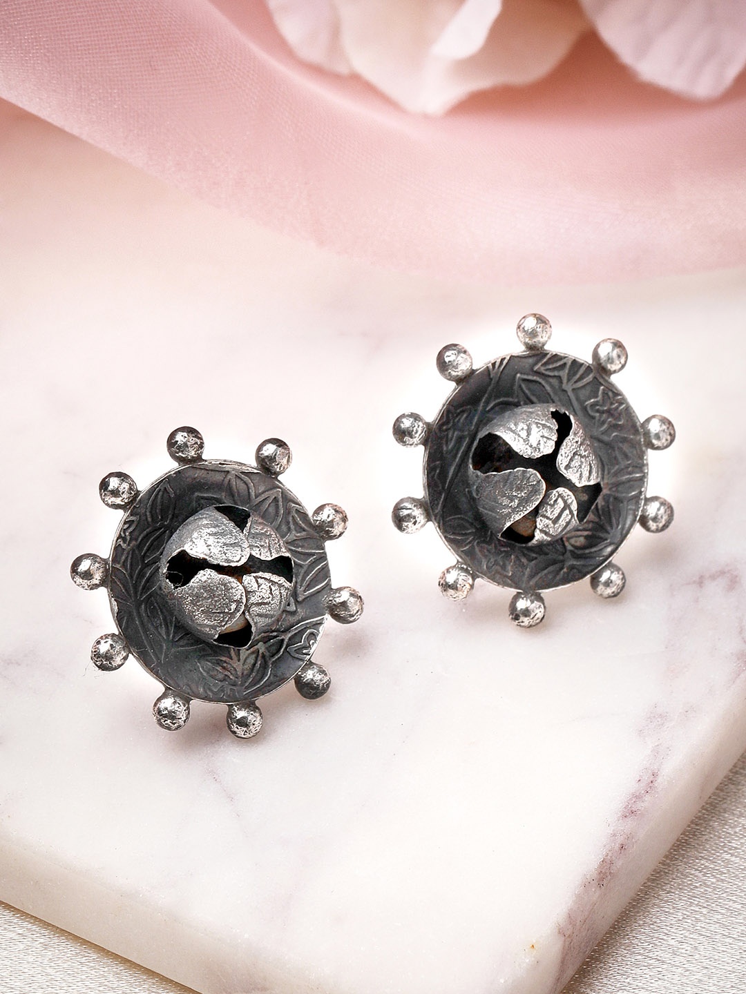 

Rubans Silver-Toned Oxidized Circular Studs Earrings